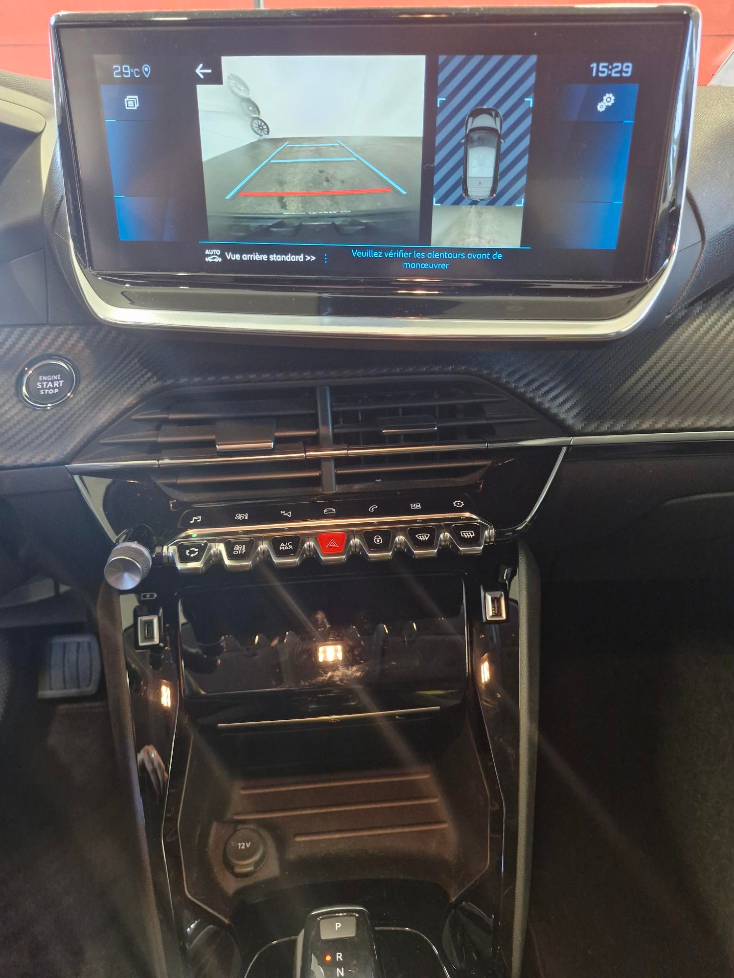 PEUGEOT 208 1.2 PureTech Allure Pack EAT8-image-4