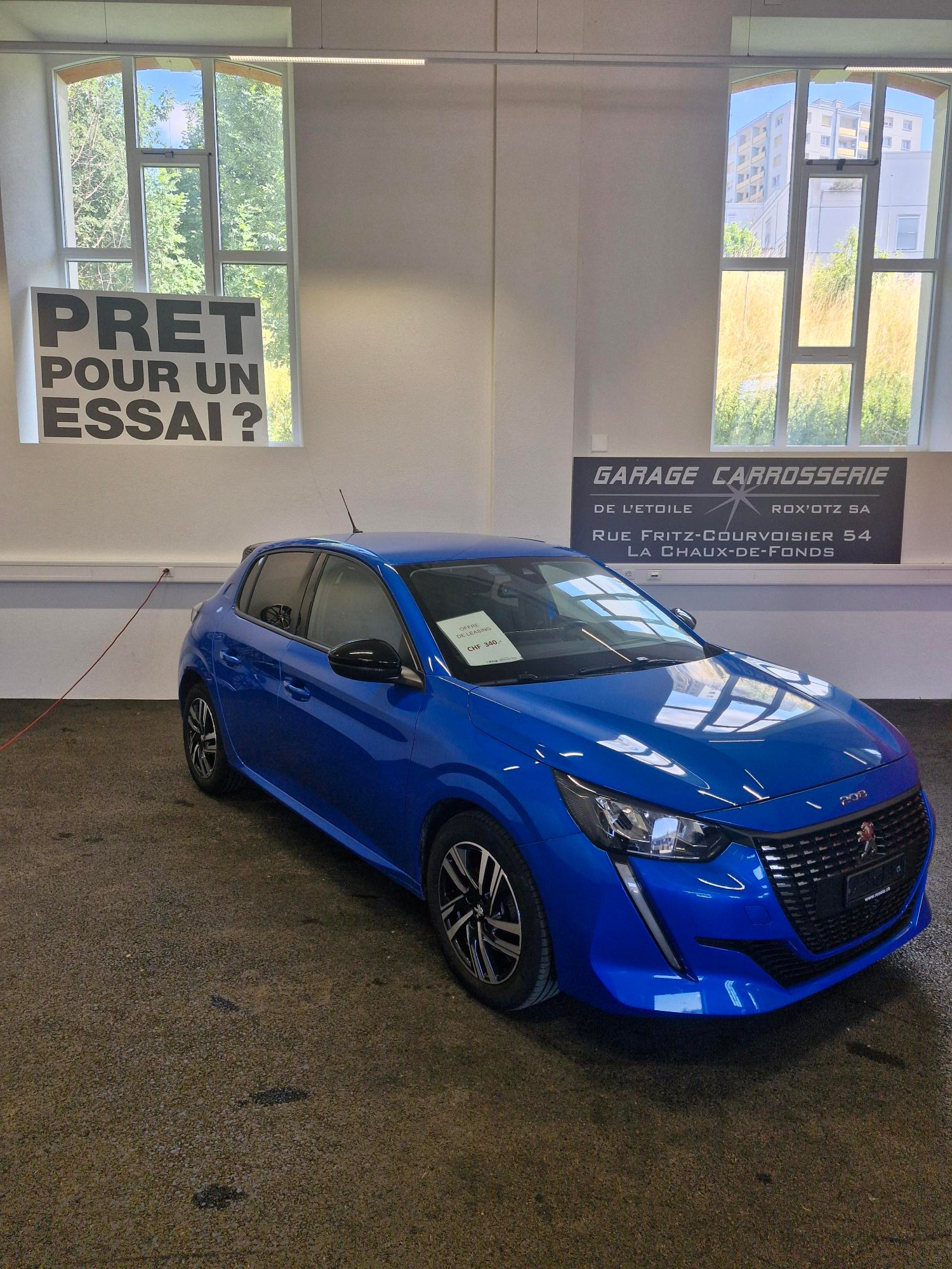 PEUGEOT 208 1.2 PureTech Allure Pack EAT8-image-3