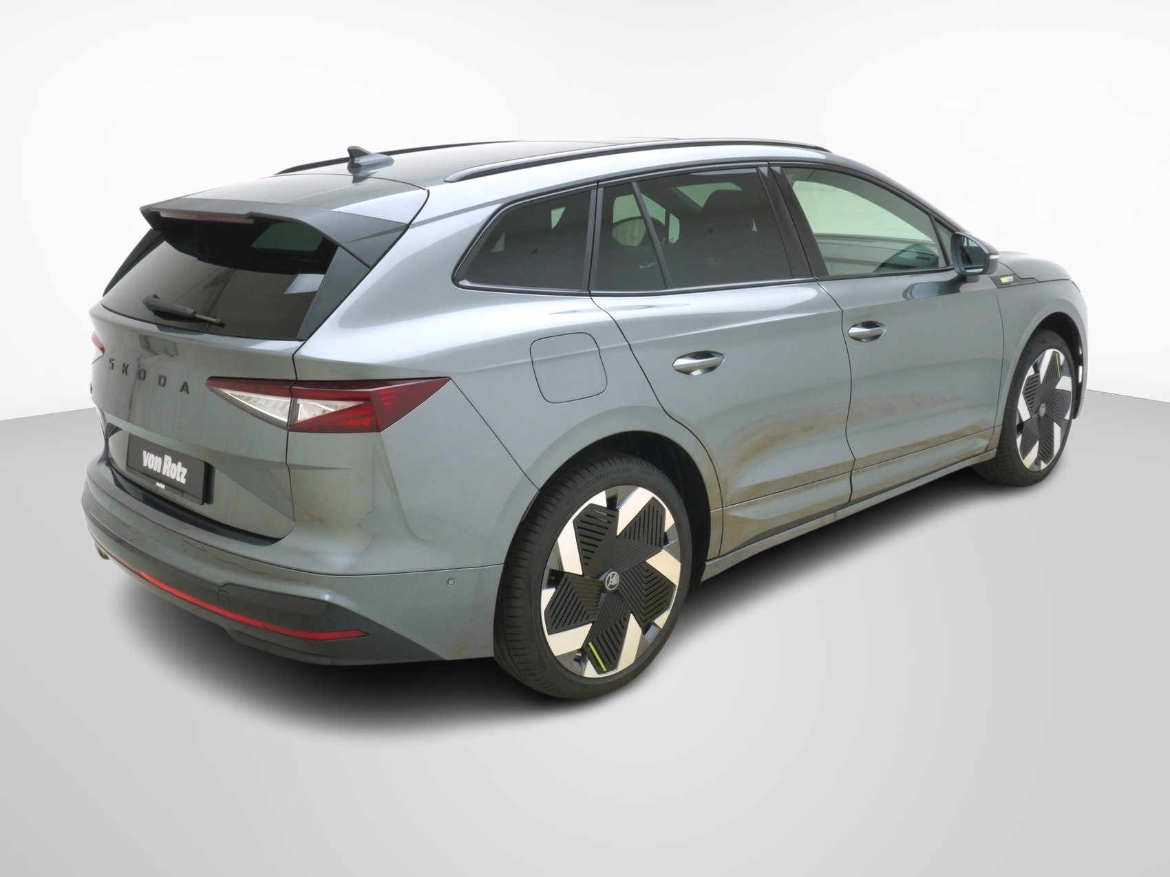SKODA Enyaq iV RS-Suite MAXX-image-5