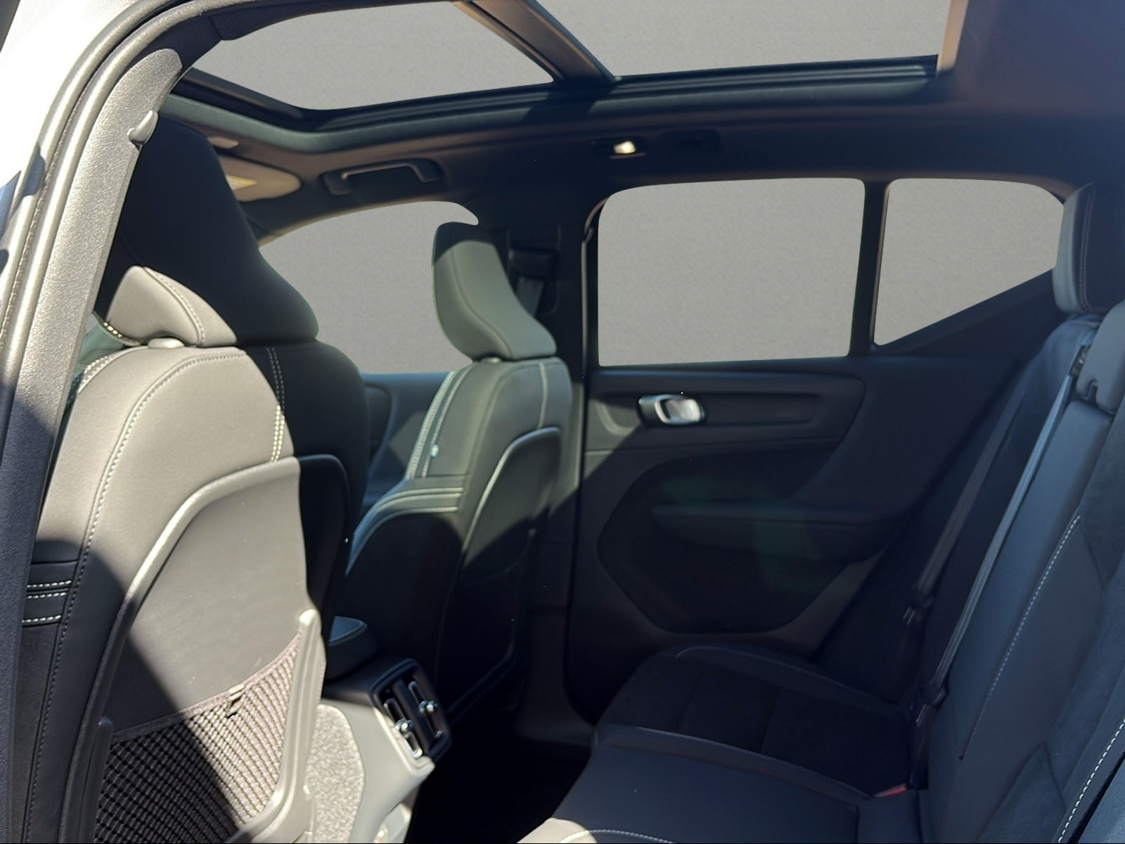 NISSAN Leaf 75 kWh Evolve-image-5