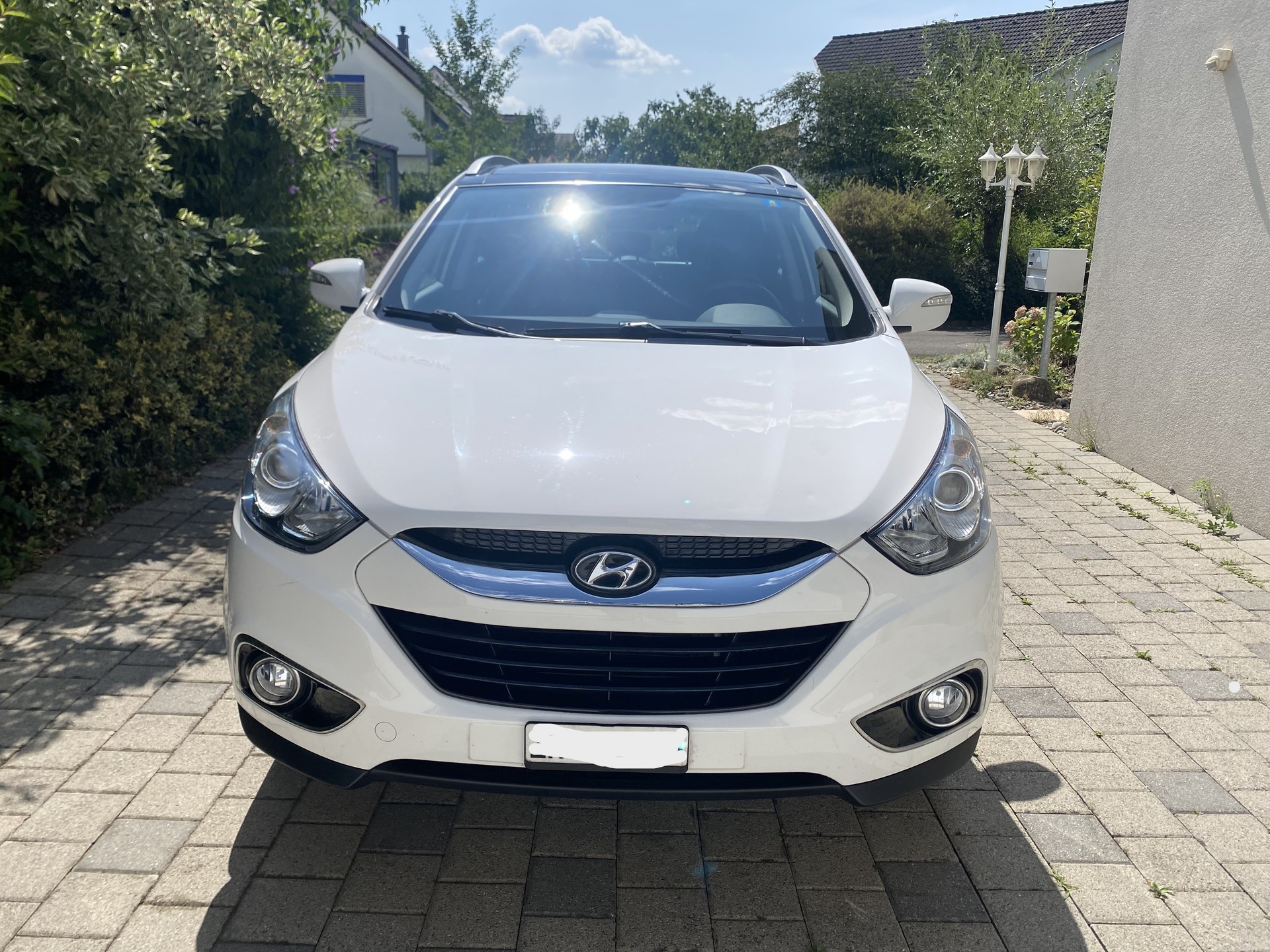HYUNDAI 2.0 CRDi 184 Premium 4WD-image-2
