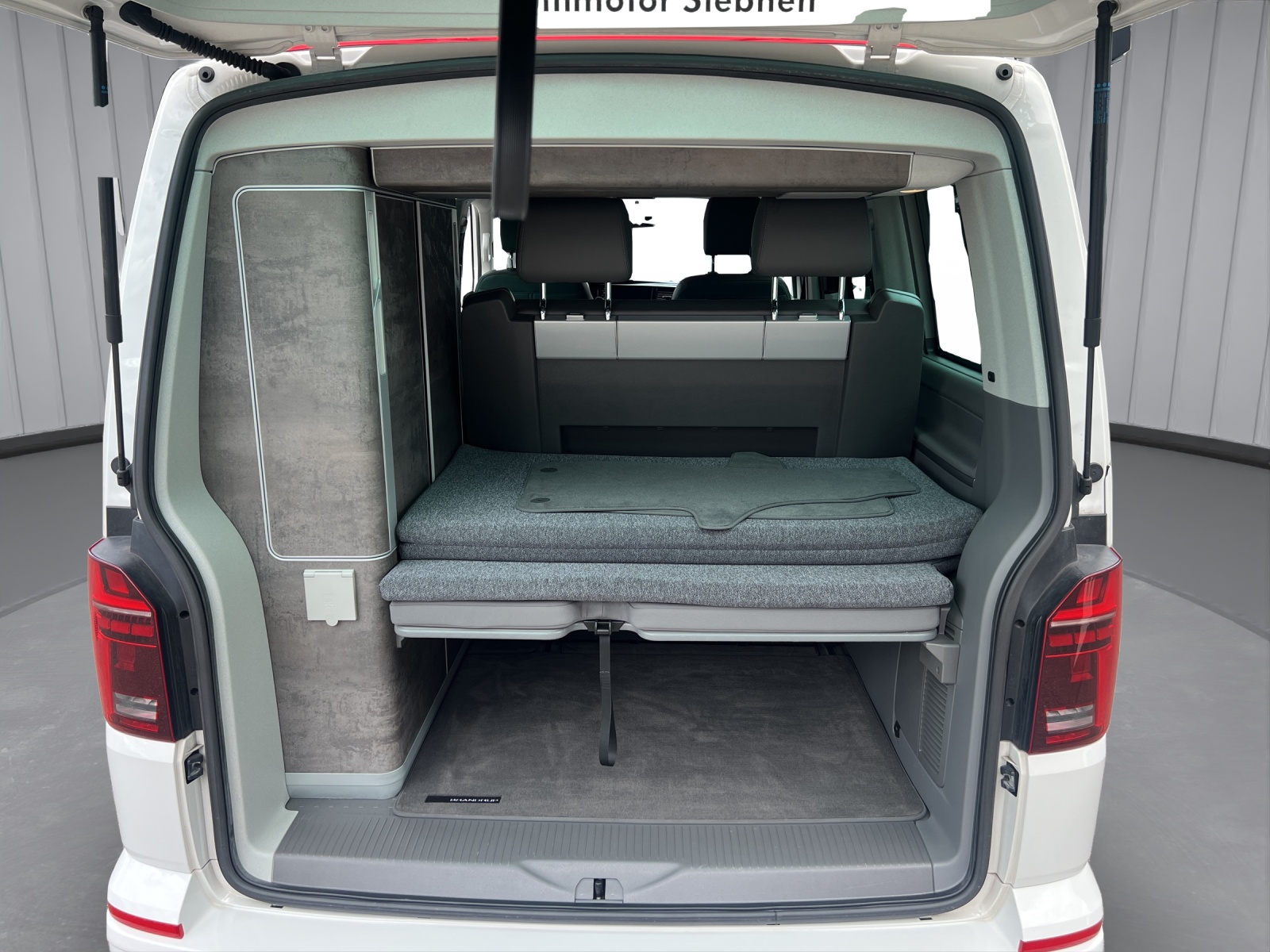 VW T6.1 California 2.0 TDI Ocean Edition Liberty 4Motion DSG-image-13