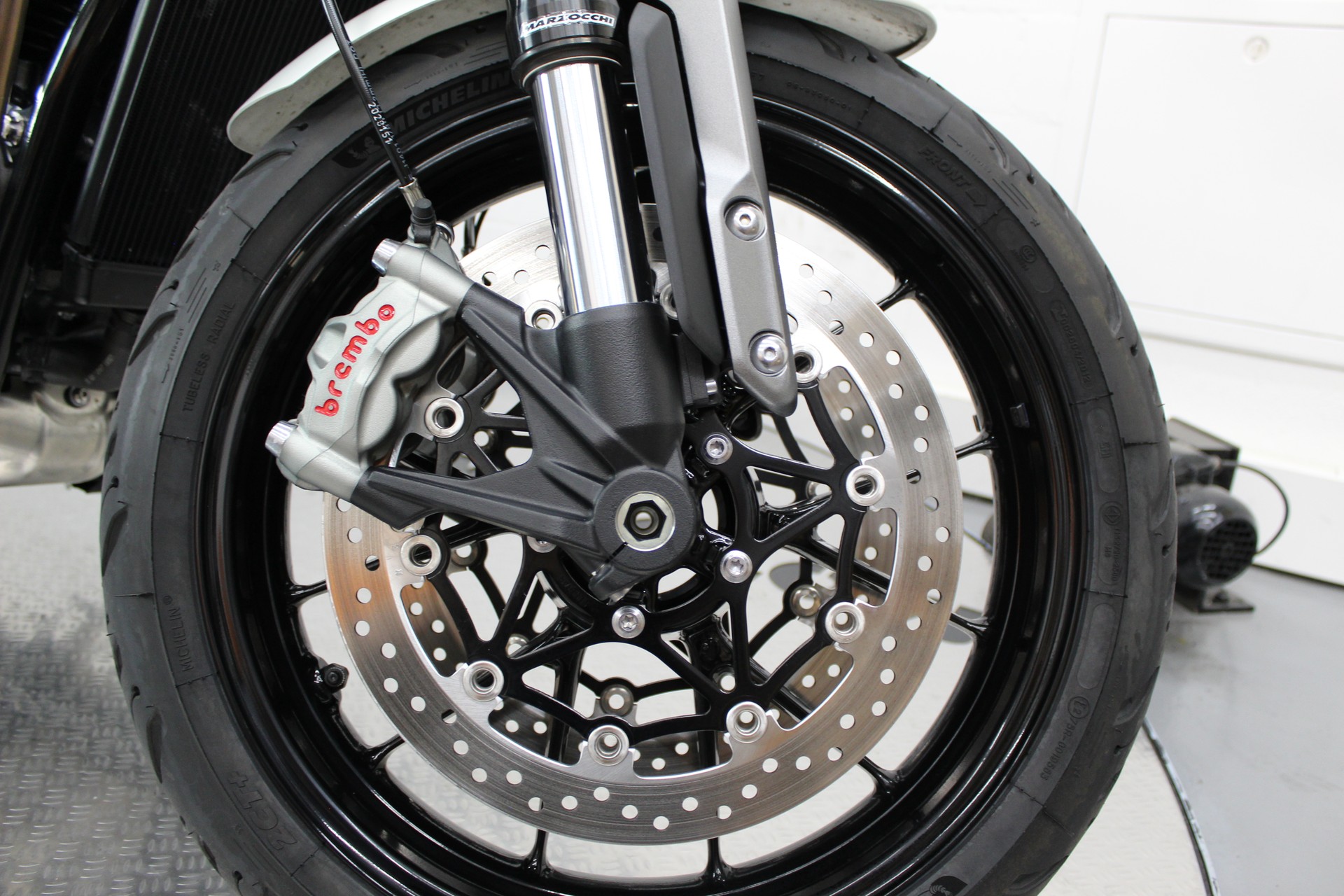 TRIUMPH Speed Twin 1200-image-5