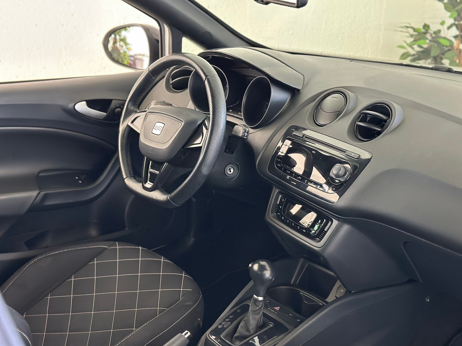 SEAT Ibiza SC 1.4 TSI Cupra R-Evolution DSG-image-10
