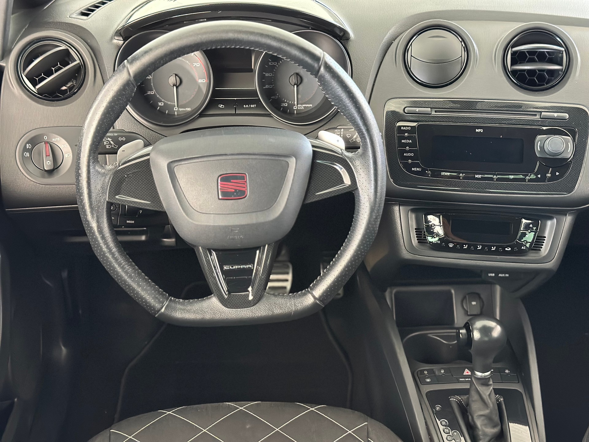 SEAT Ibiza SC 1.4 TSI Cupra R-Evolution DSG-image-19