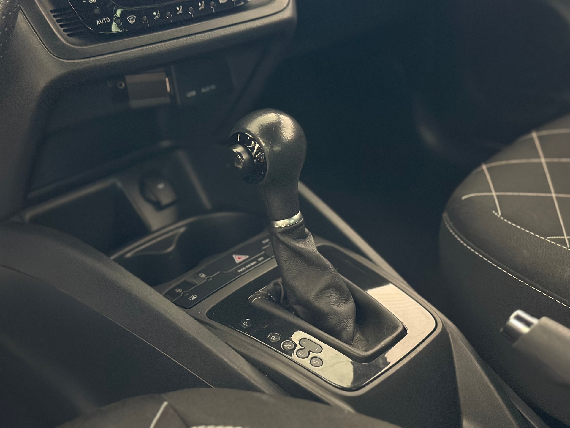 SEAT Ibiza SC 1.4 TSI Cupra R-Evolution DSG-image-17