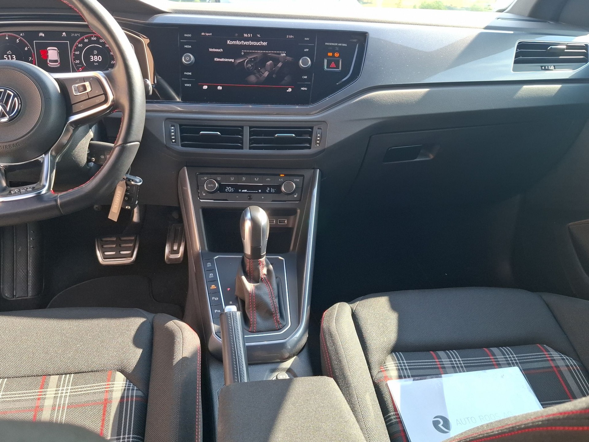 VW Polo 2.0 TSI GTI DSG-image-8