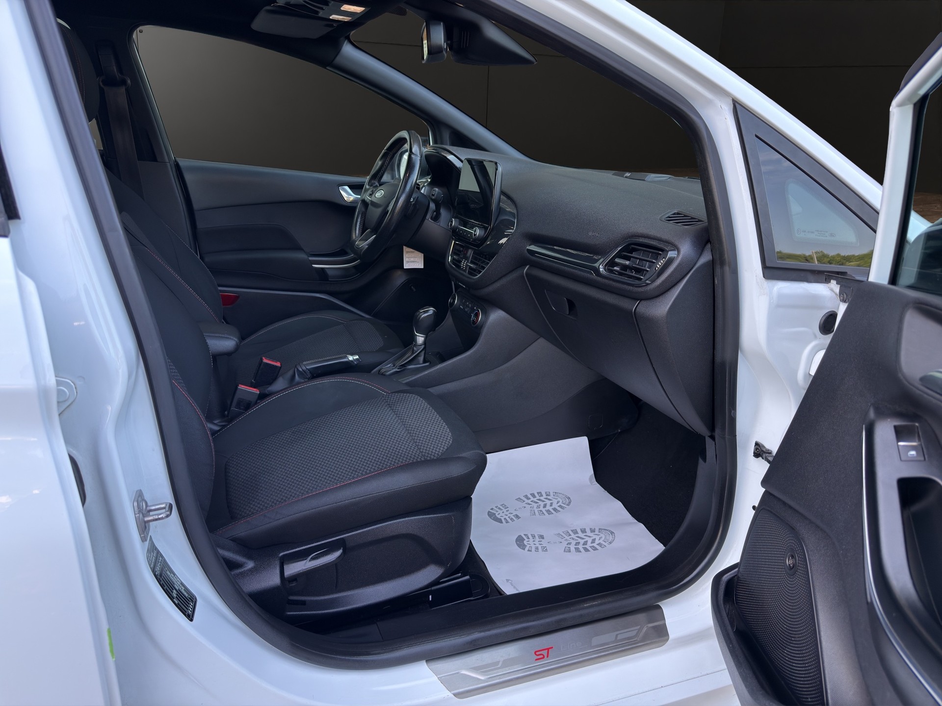 FORD Fiesta 1.0 SCTi ST Line Automat-image-11