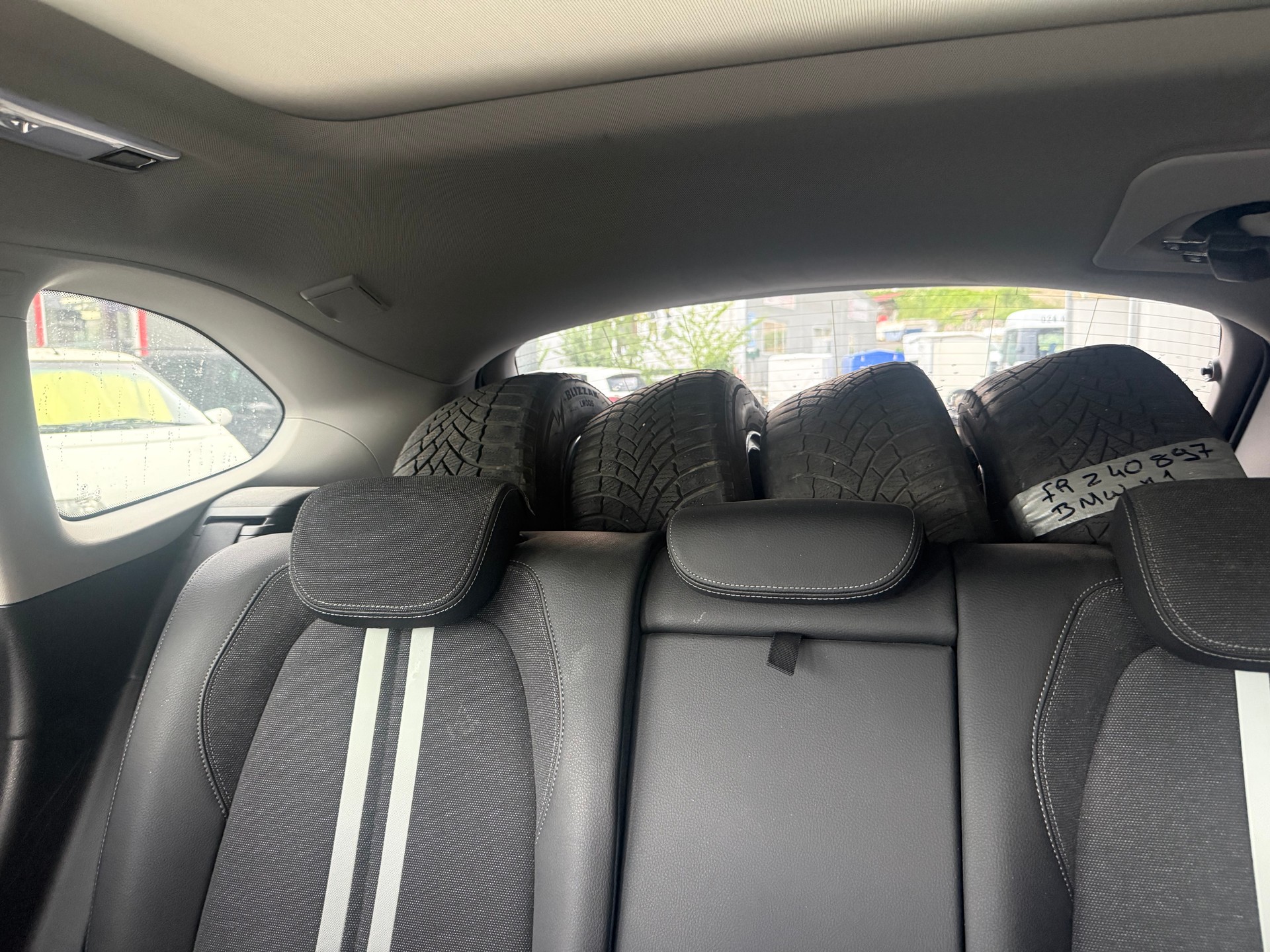 BMW X1 xDrive 25e Travel Edition Steptronic-image-10