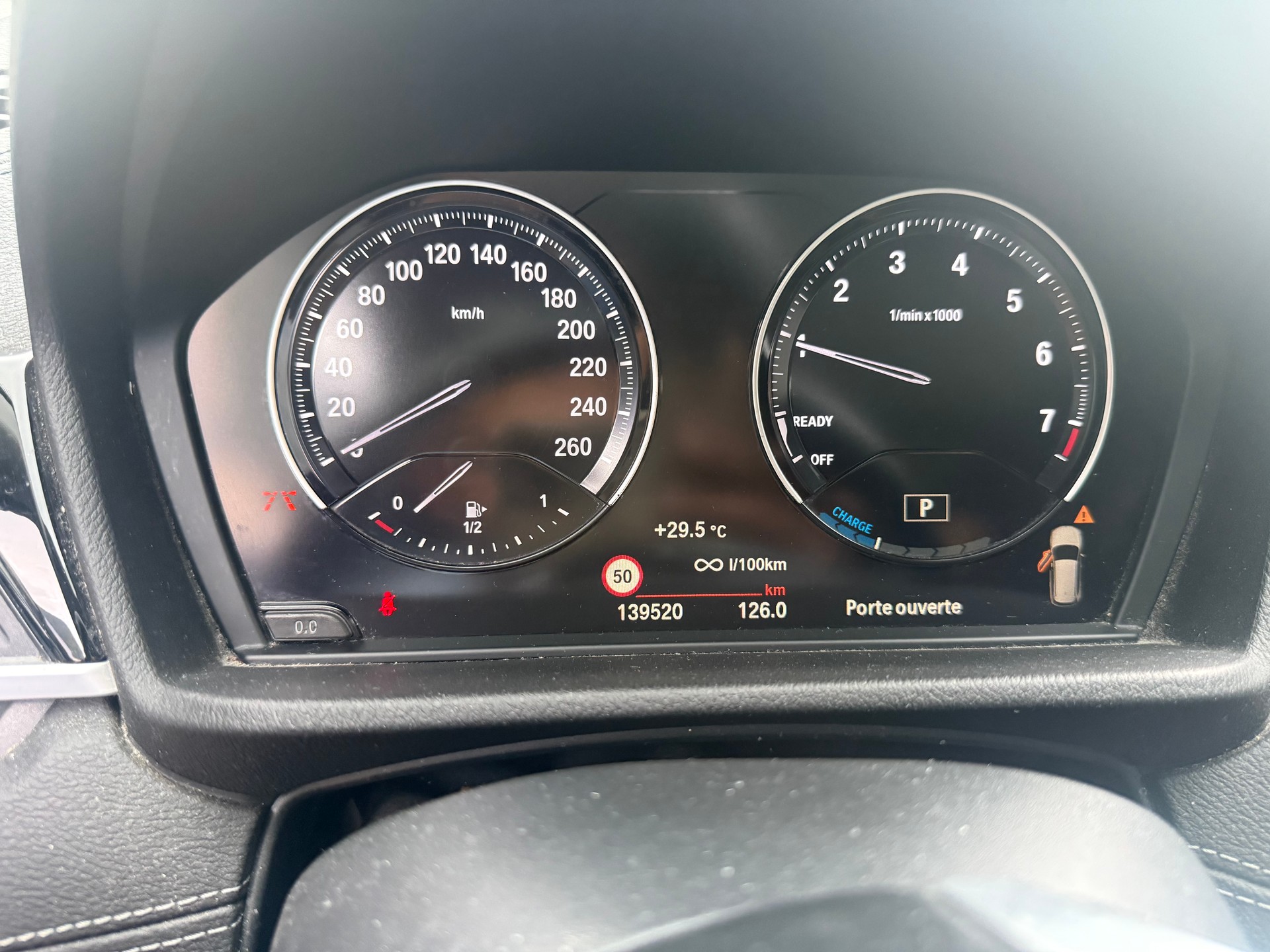 BMW X1 xDrive 25e Travel Edition Steptronic-image-9
