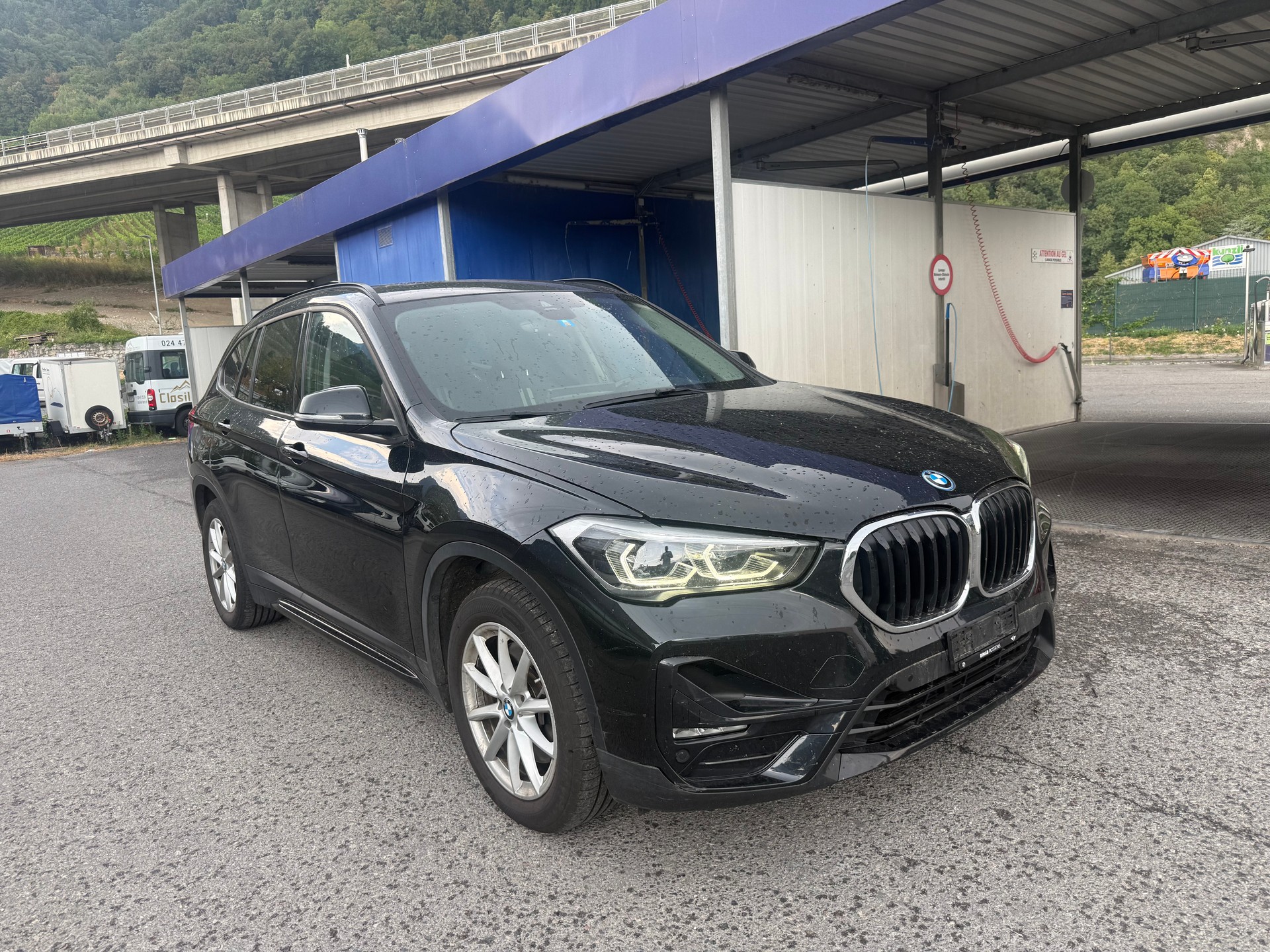 BMW X1 xDrive 25e Travel Edition Steptronic-image-2
