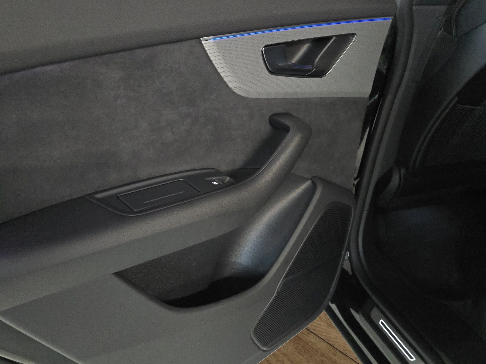 AUDI SQ8 SUV TFSI quattro tiptronic-image-22