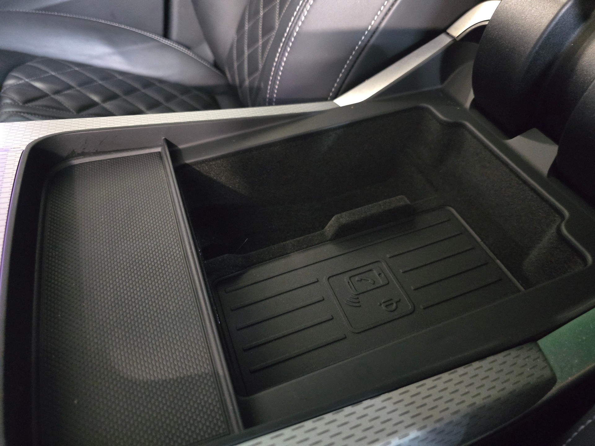 AUDI SQ8 SUV TFSI quattro tiptronic-image-18