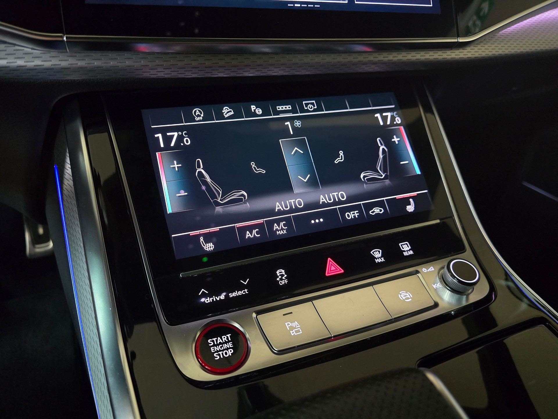 AUDI SQ8 SUV TFSI quattro tiptronic-image-17