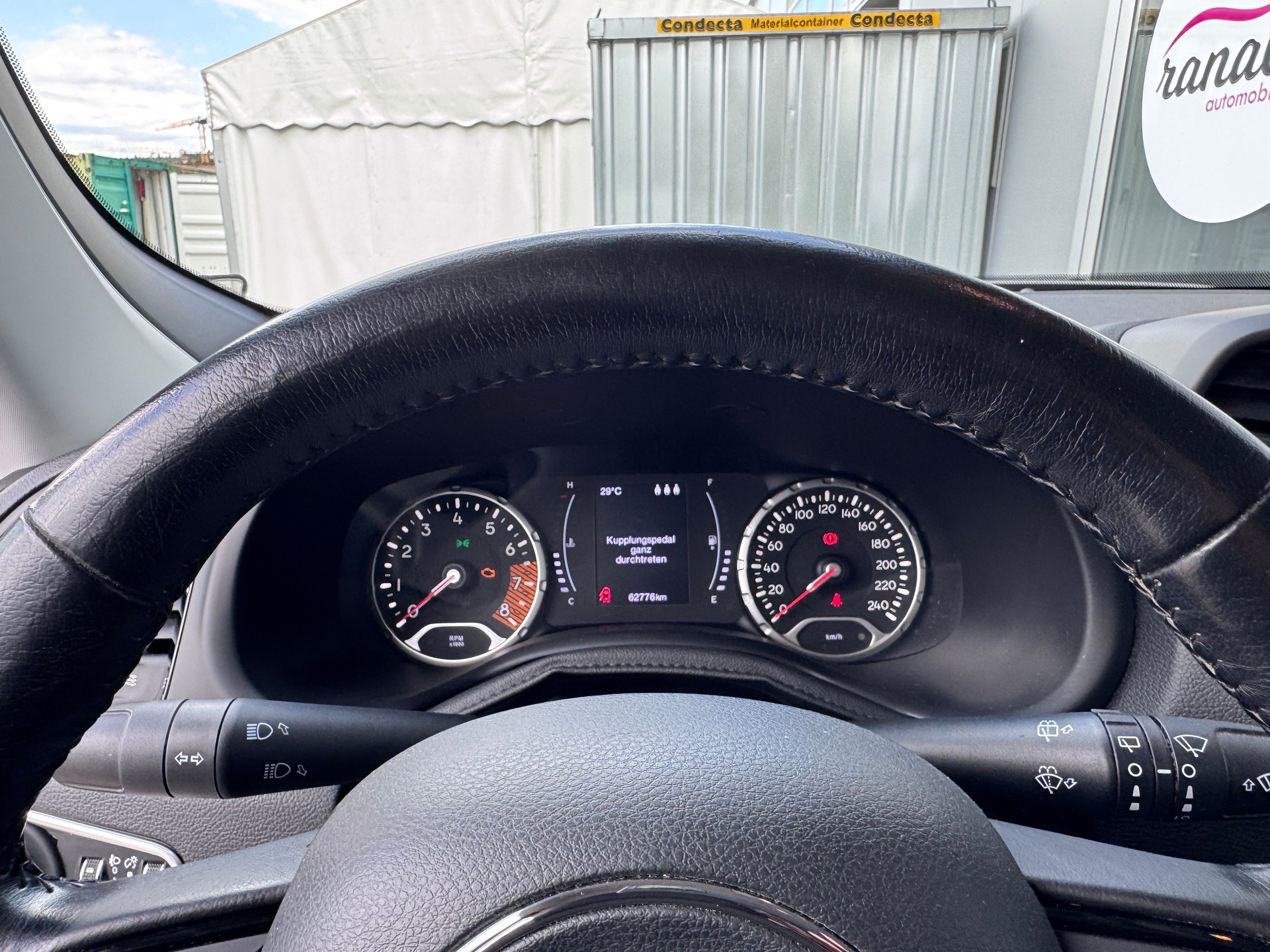 JEEP Renegade 1.0 Turbo Night Eagle+Navigation+Bluetooth+18"Alu+Klimaanlage+Sitz-/Lenkradheizung+Getönte Scheiben+Tempomat+-image-23
