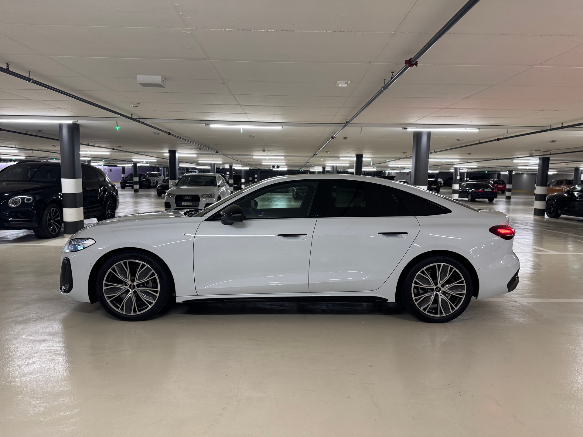 AUDI A5 Limousine TFSI 150 kW S tronic-image-1