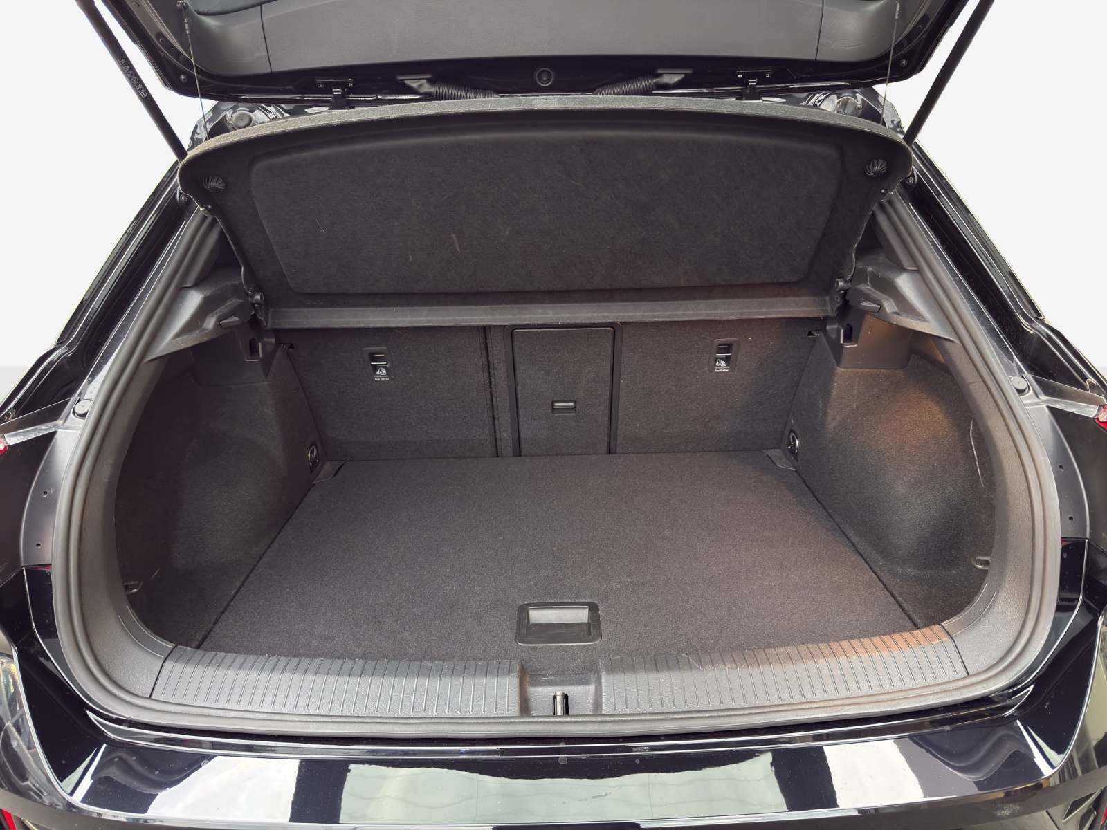 VW T-Roc 1.5 TSI EVO R-Line DSG-image-12