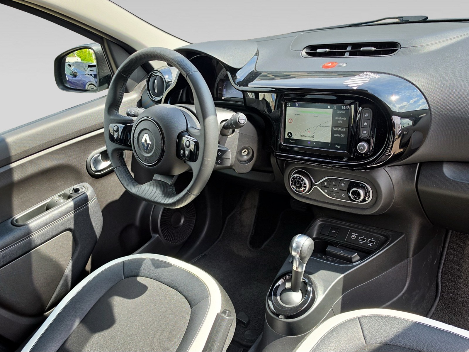 RENAULT Twingo Urban Night-image-9