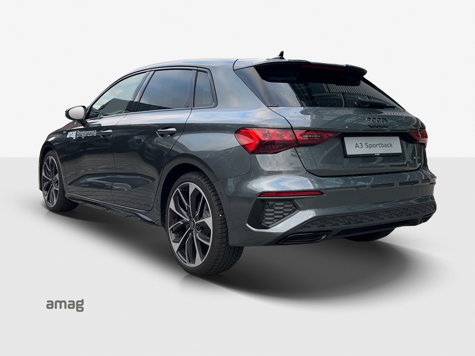 AUDI A3 Sportback 40 TDI S line S-tronic quattro-image-2