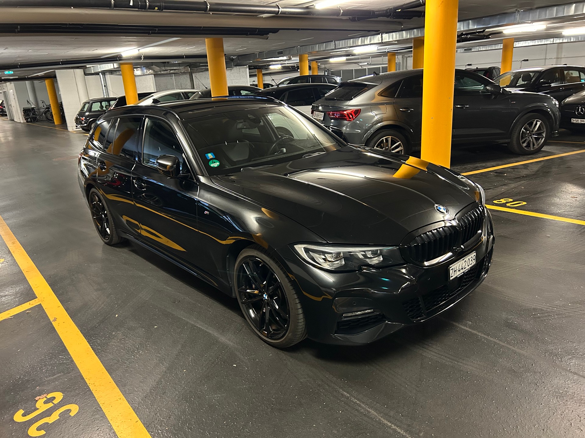 BMW 330e-image-0