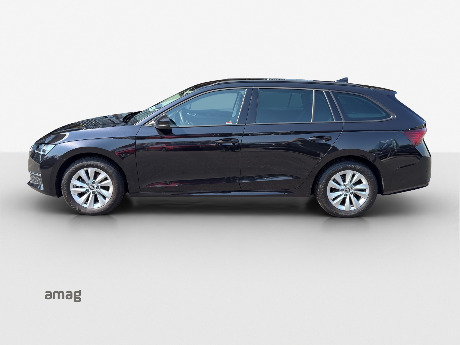 SKODA Octavia Combi 1.5 TSI mHEV DSG Dynamic-image-1