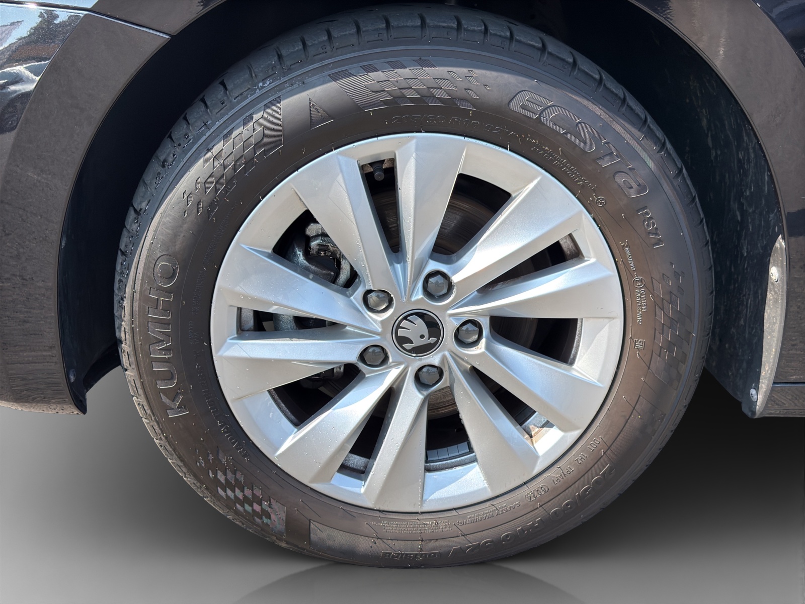 SKODA Octavia Combi 1.5 TSI mHEV DSG Dynamic-image-13