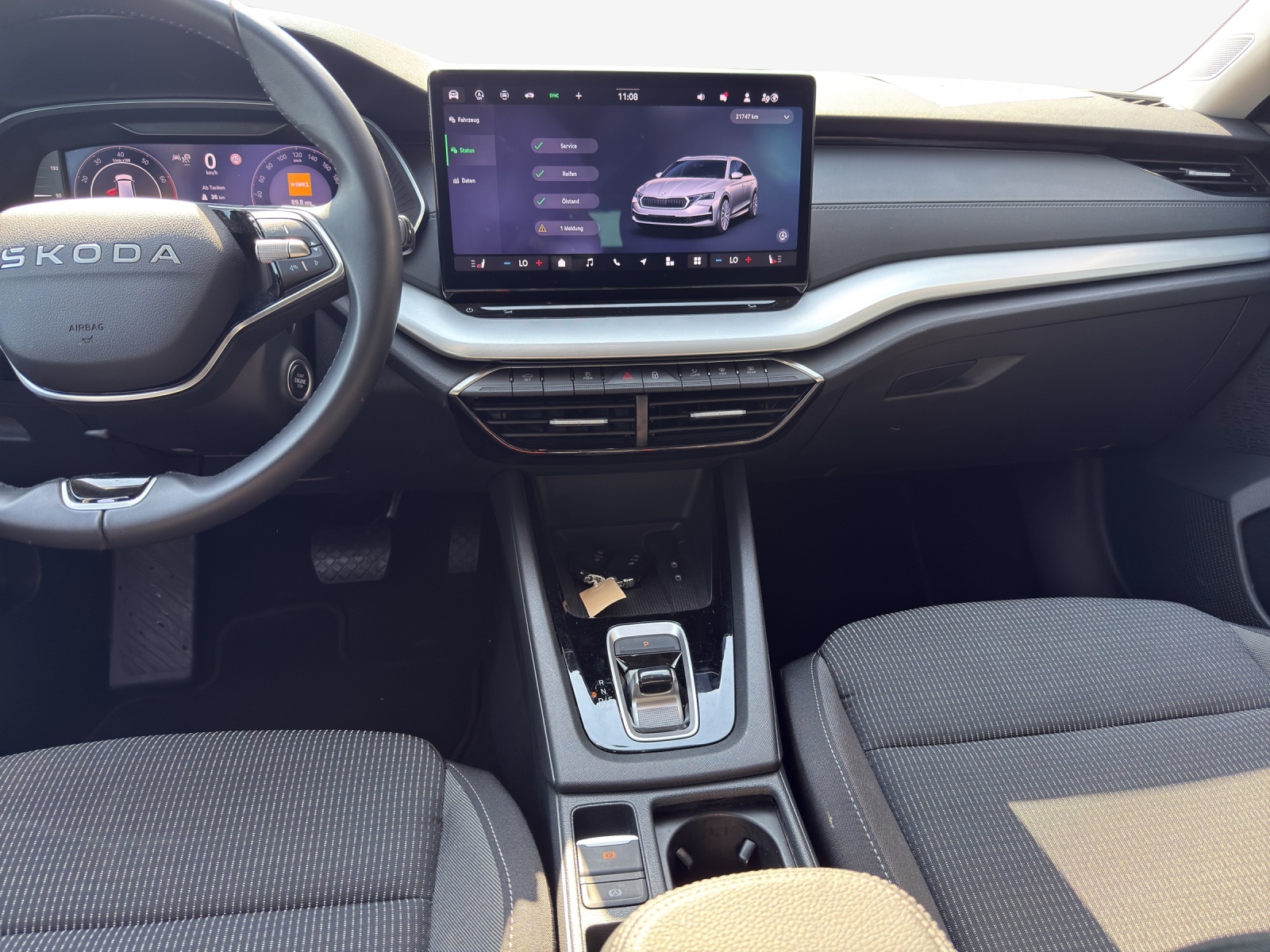 SKODA Octavia Combi 1.5 TSI mHEV DSG Dynamic-image-10