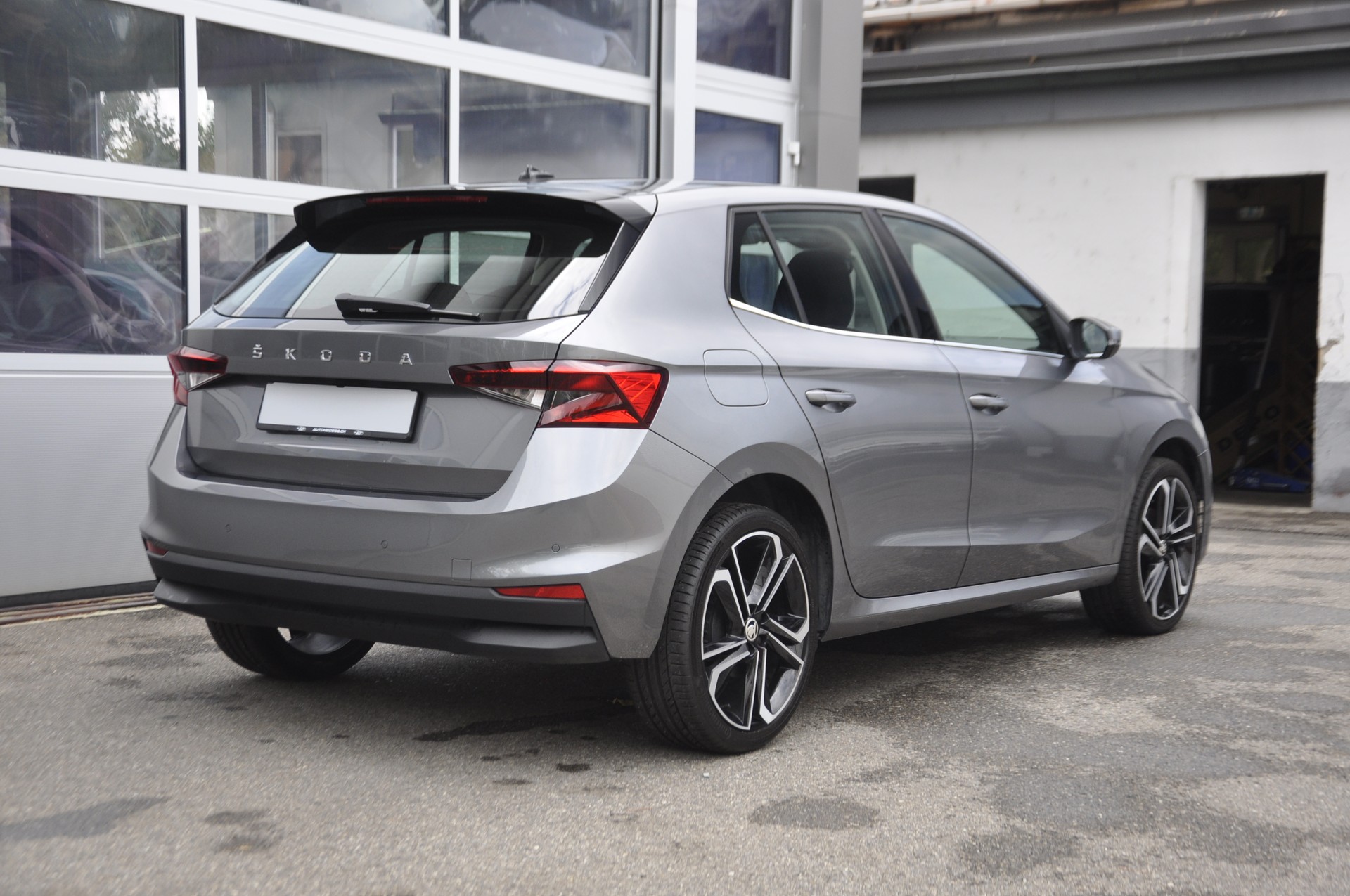 SKODA Fabia 1.0 TSI Style DSG-image-2