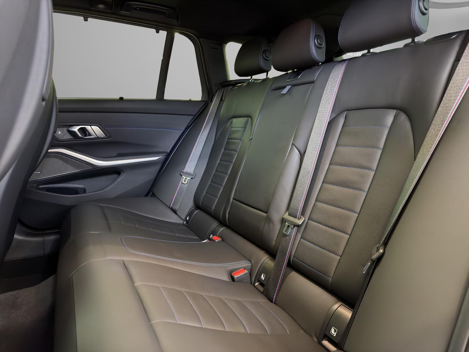 BMW M340i xDrive Touring M-SportPaketPro-image-19