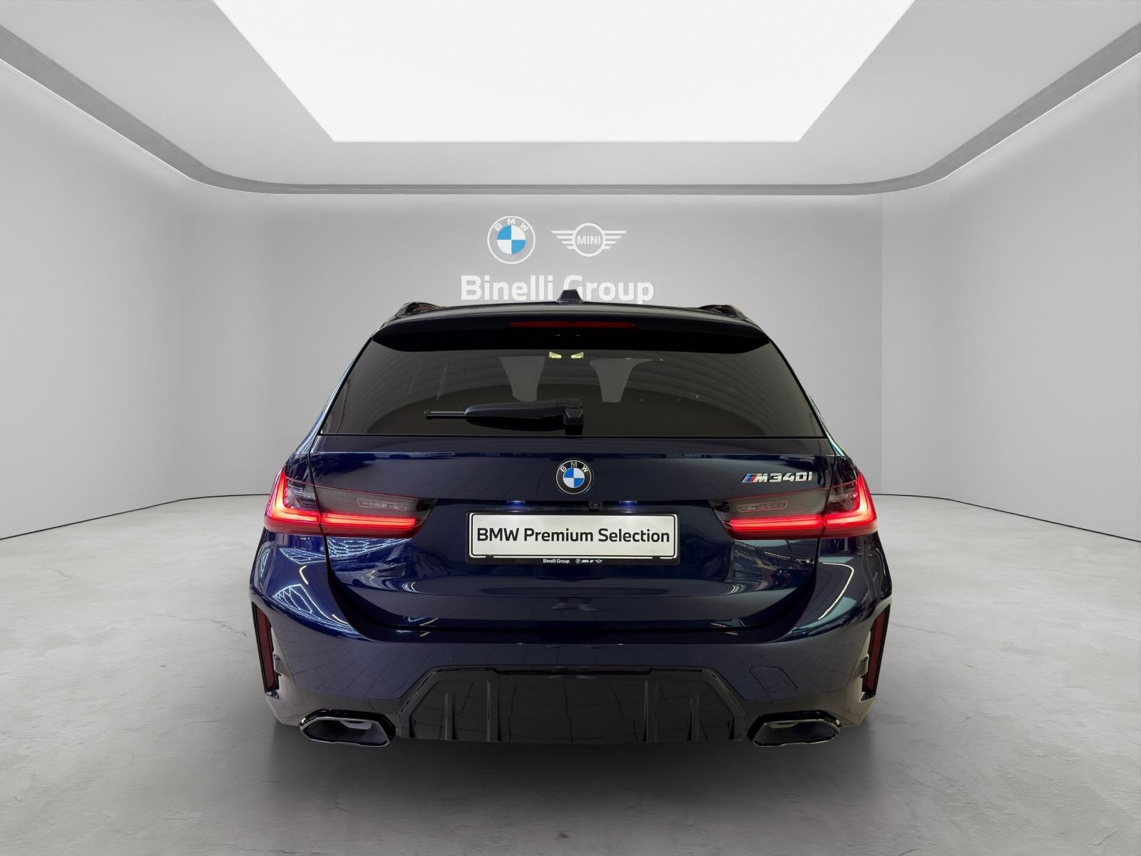 BMW M340i xDrive Touring M-SportPaketPro-showroom-element-3