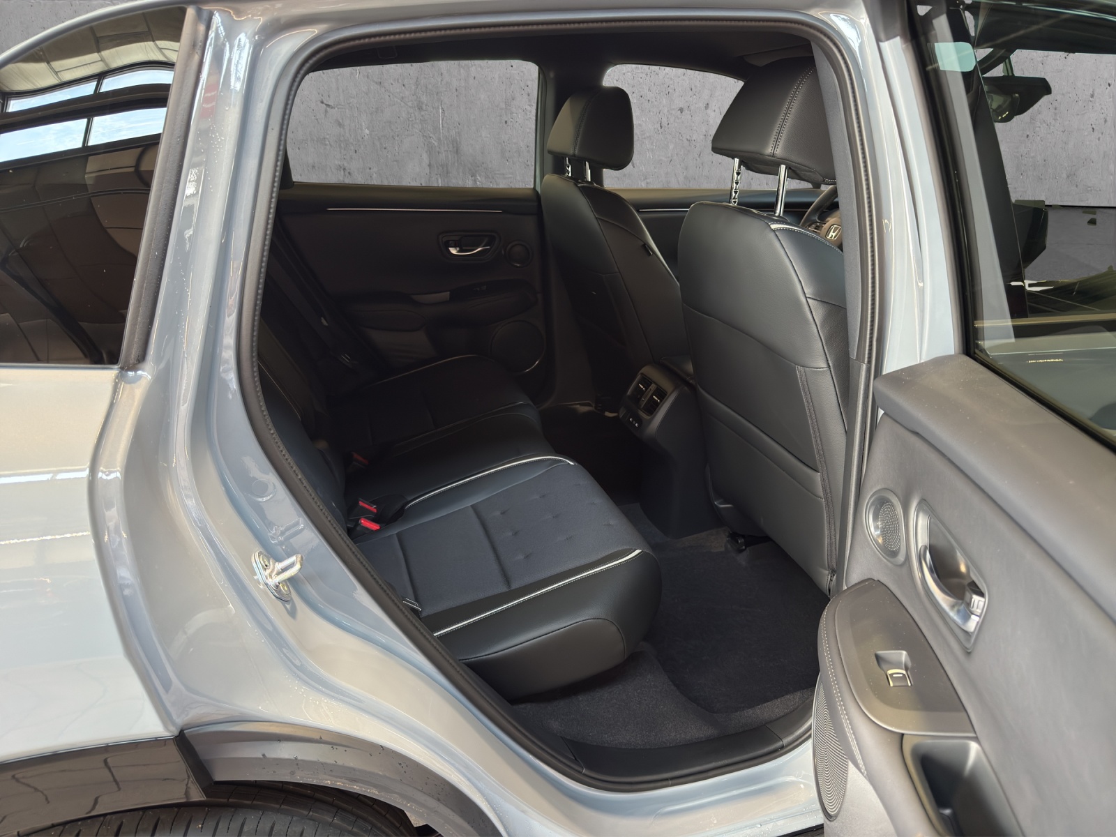 HONDA ZR-V 2.0 i-MMD Sport-image-15