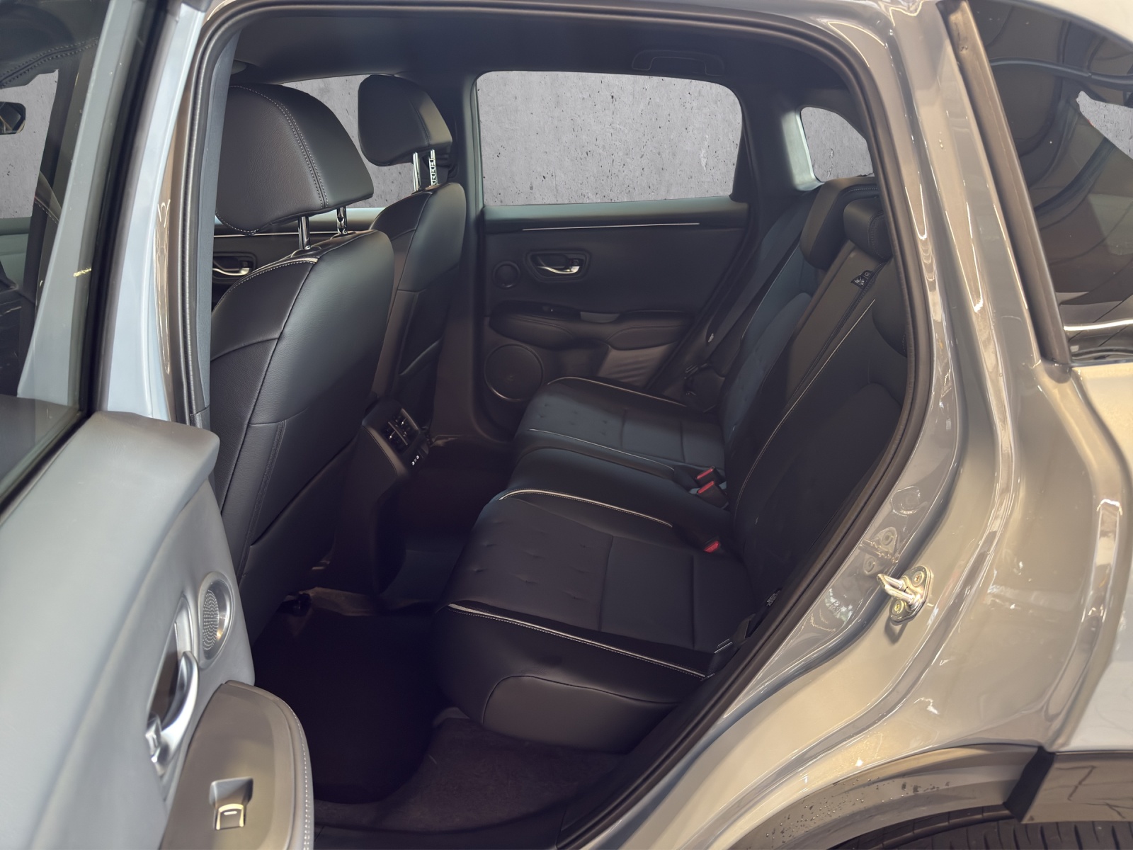 HONDA ZR-V 2.0 i-MMD Sport-image-11