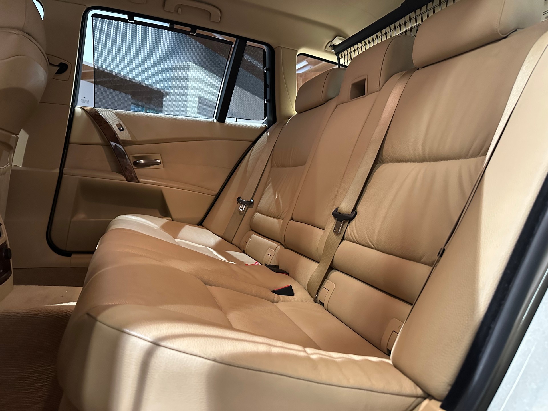 BMW 530xi Touring Nahezu Vollausgestattet und in top gepflegtem Zustand!-image-23