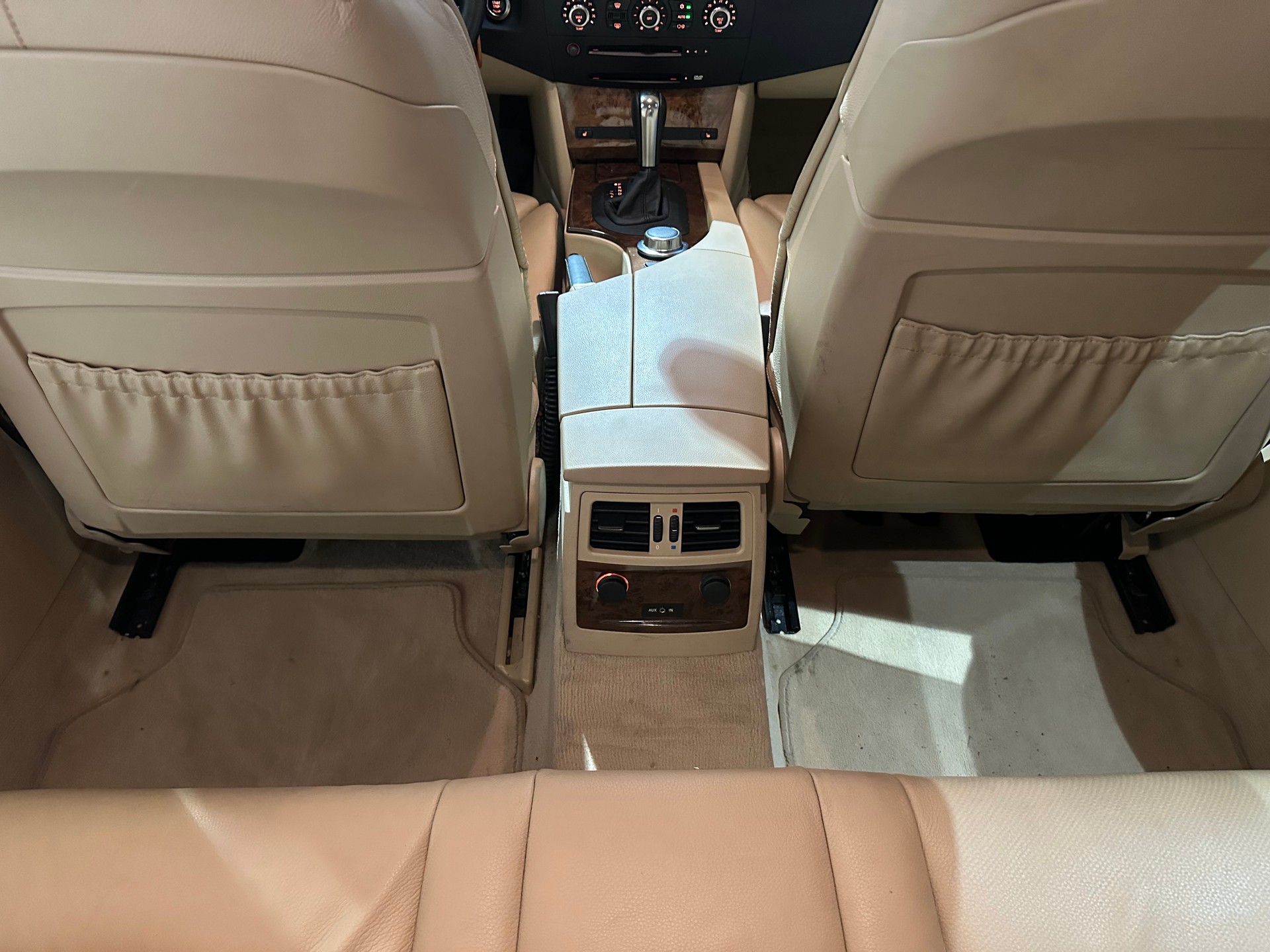 BMW 530xi Touring Nahezu Vollausgestattet und in top gepflegtem Zustand!-image-25