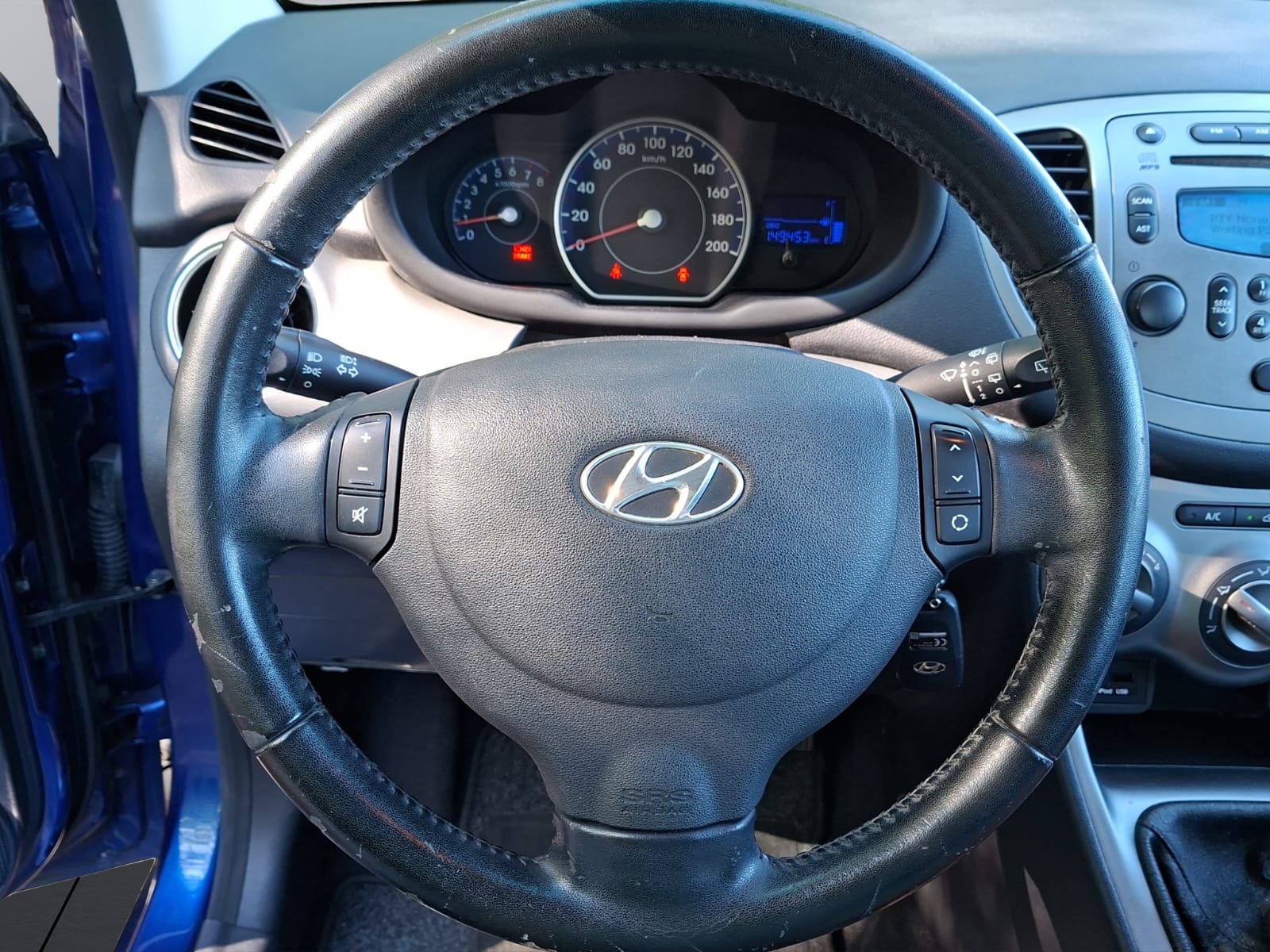 HYUNDAI i10 1.0 Blue-image-11