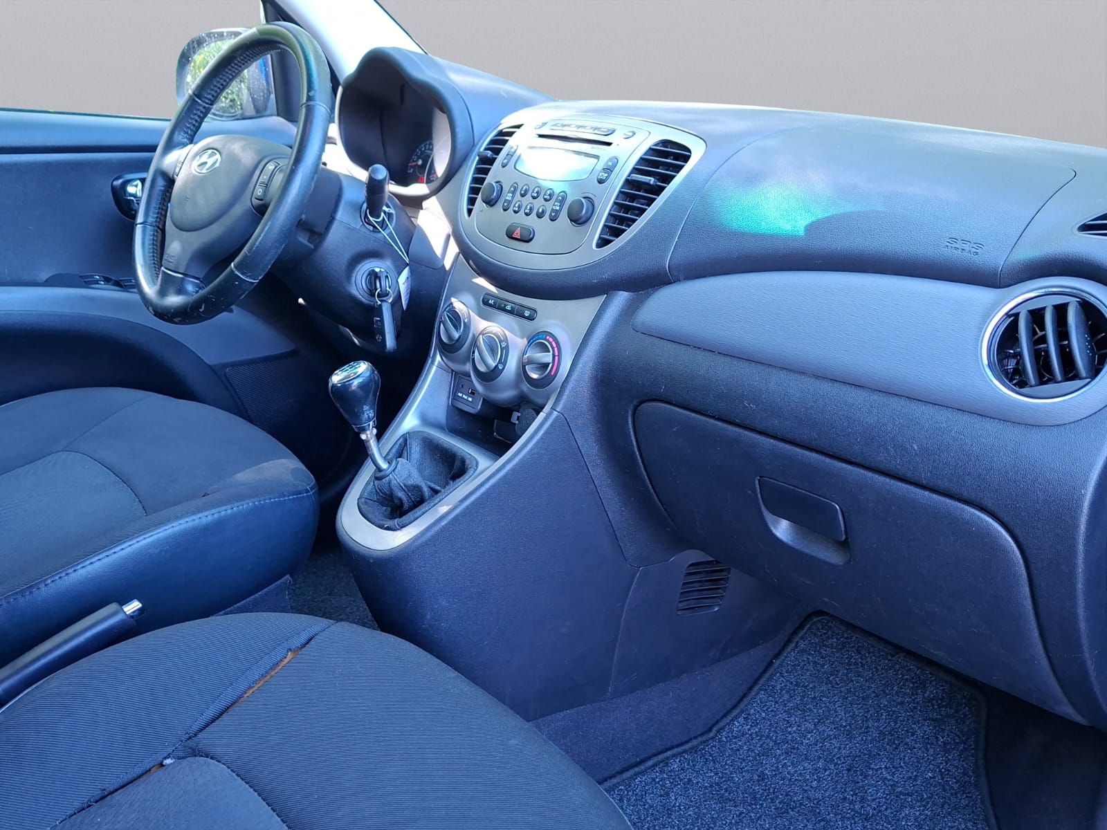HYUNDAI i10 1.0 Blue-image-9