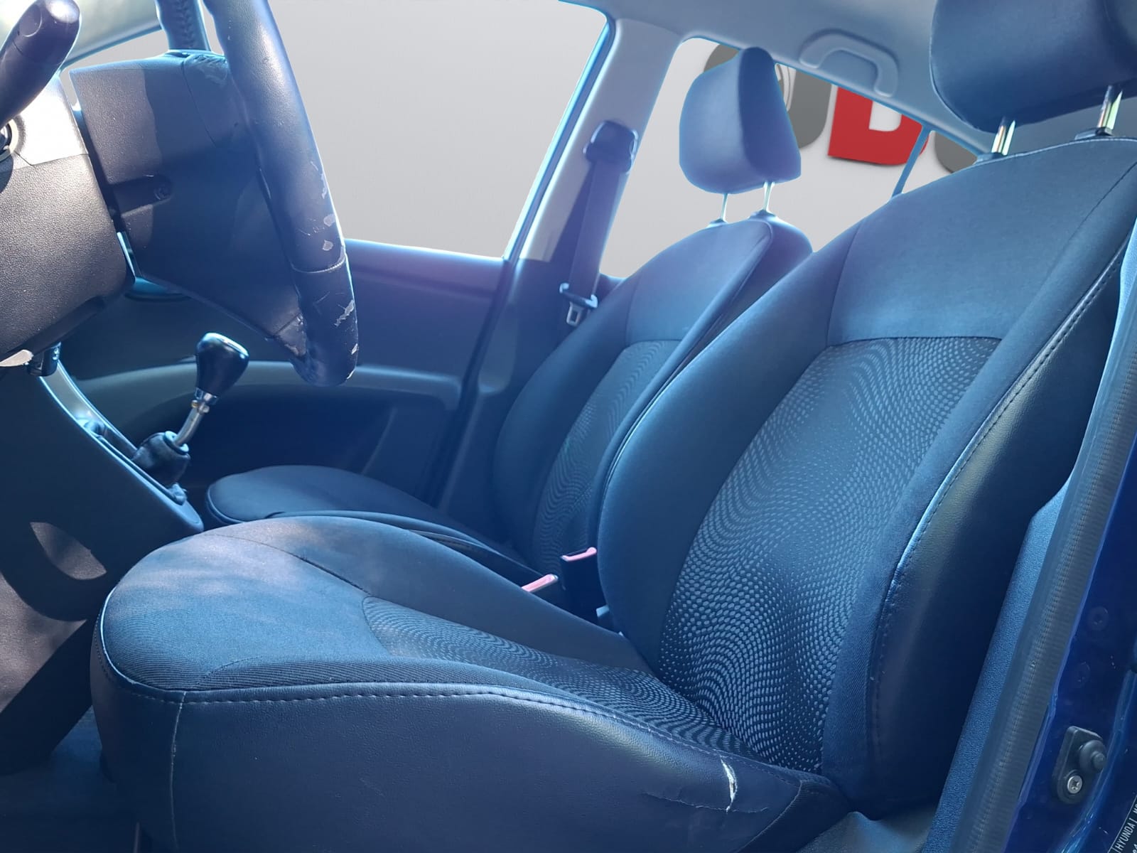 HYUNDAI i10 1.0 Blue-image-8