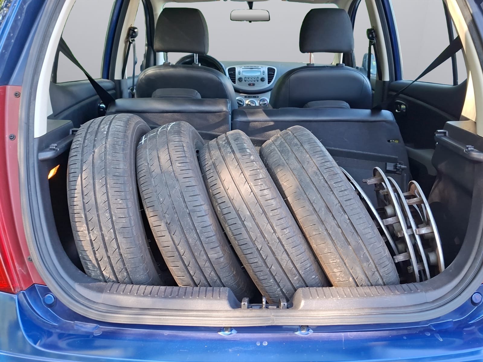 HYUNDAI i10 1.0 Blue-image-14