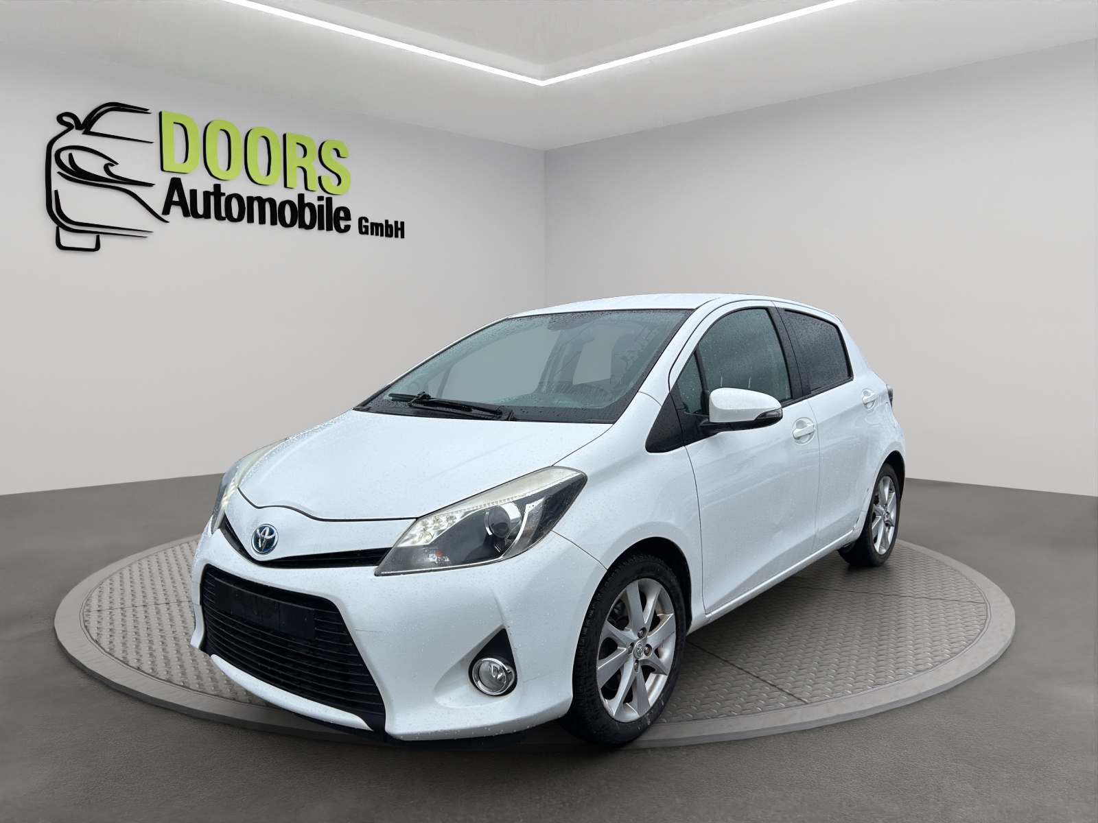 TOYOTA Yaris 1.5 VVT-i Hybrid Sol Premium CVT-image-3
