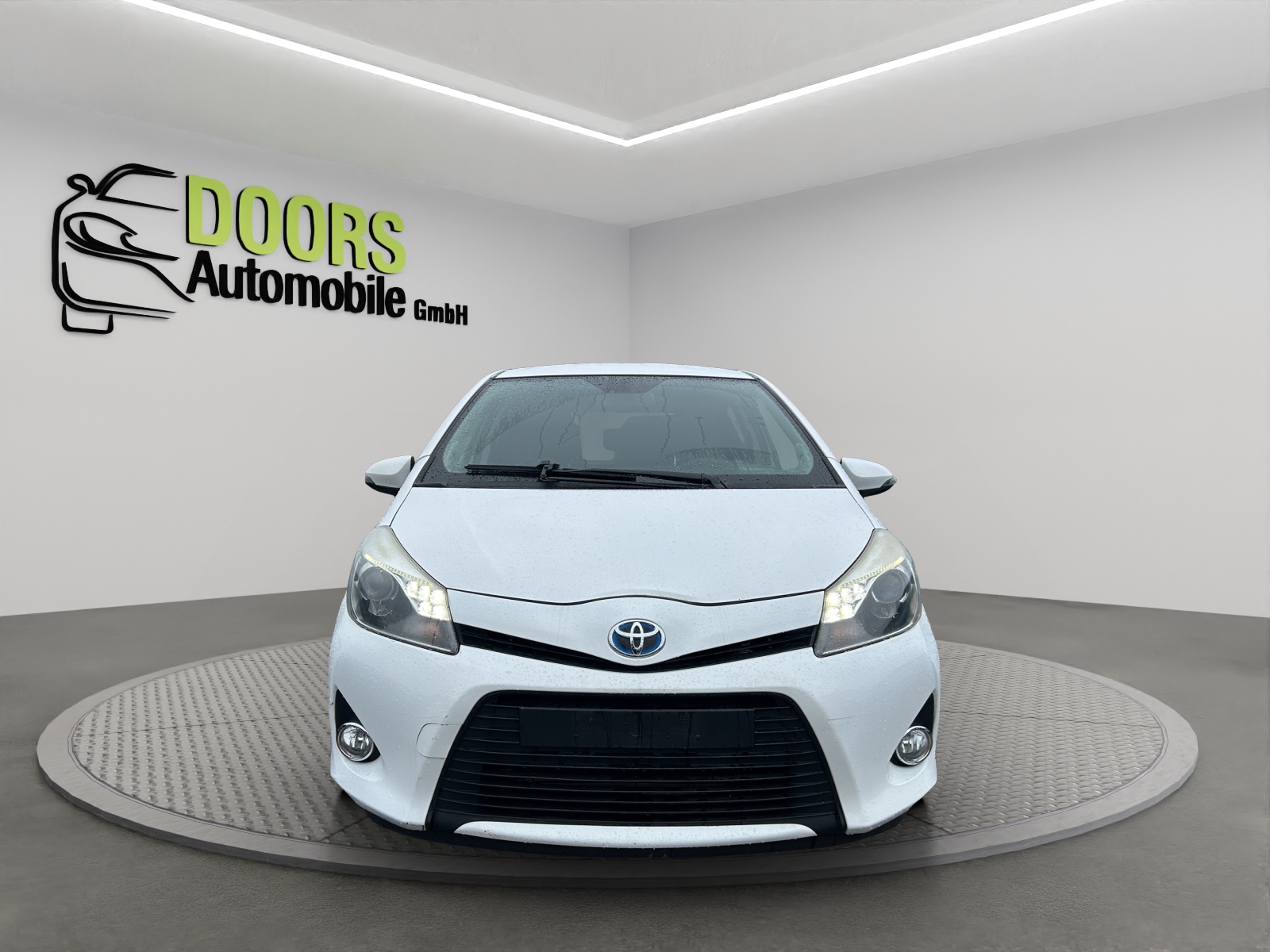 TOYOTA Yaris 1.5 VVT-i Hybrid Sol Premium CVT-image-1