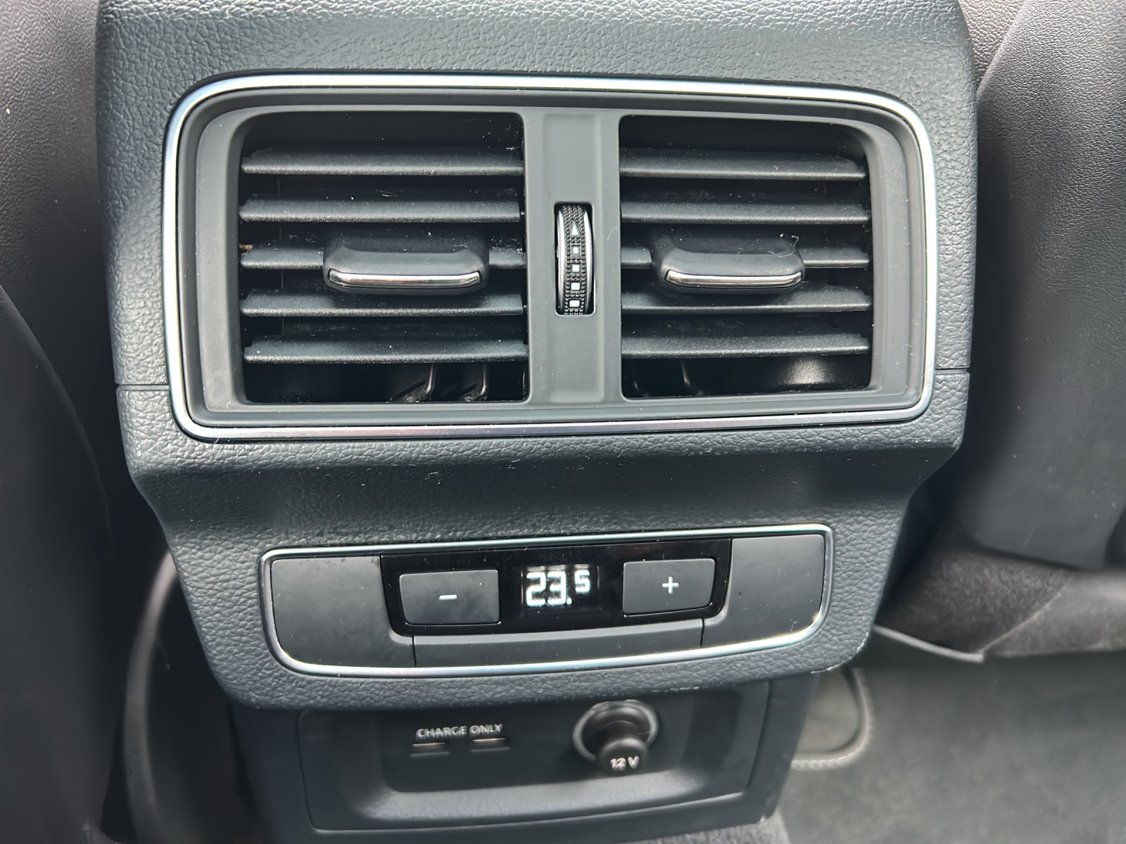 AUDI Q5 45 TFSI sport quattro S-tronic-image-14