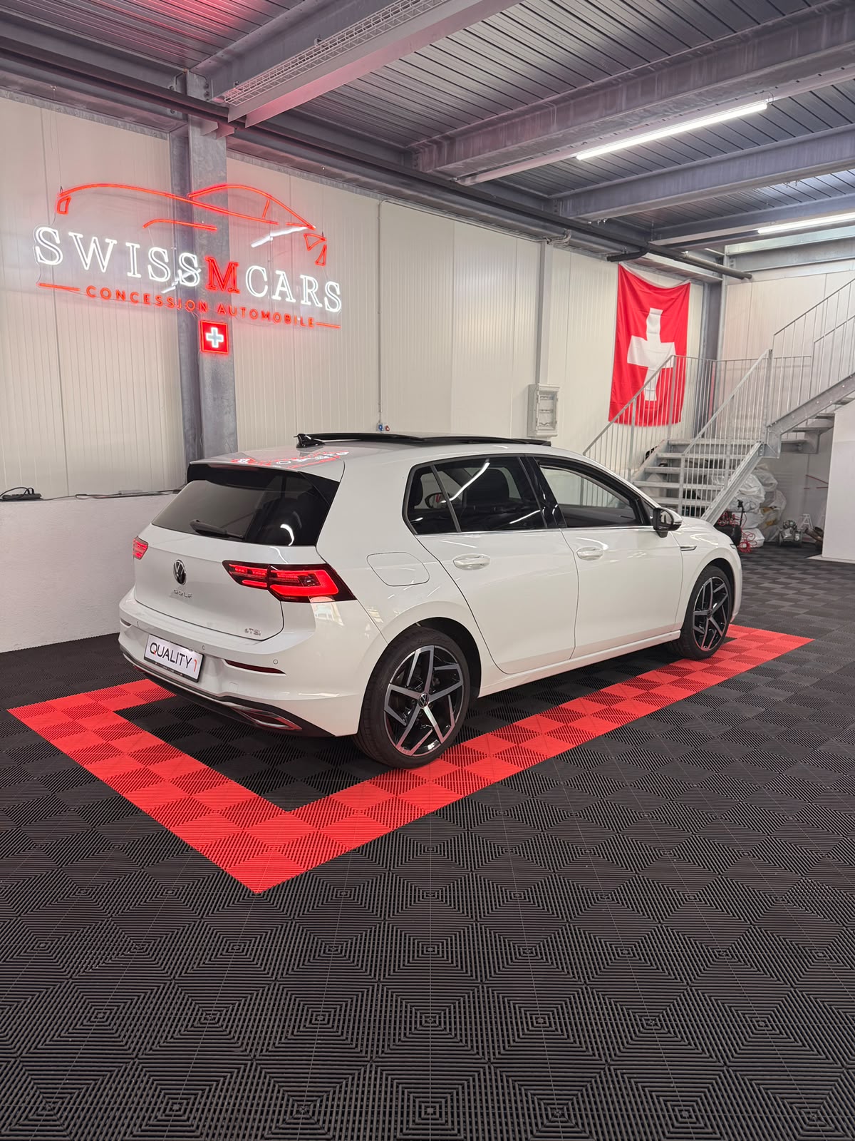 VW Golf 1.5 eTSI mHEV ACT R-Line DSG-image-5