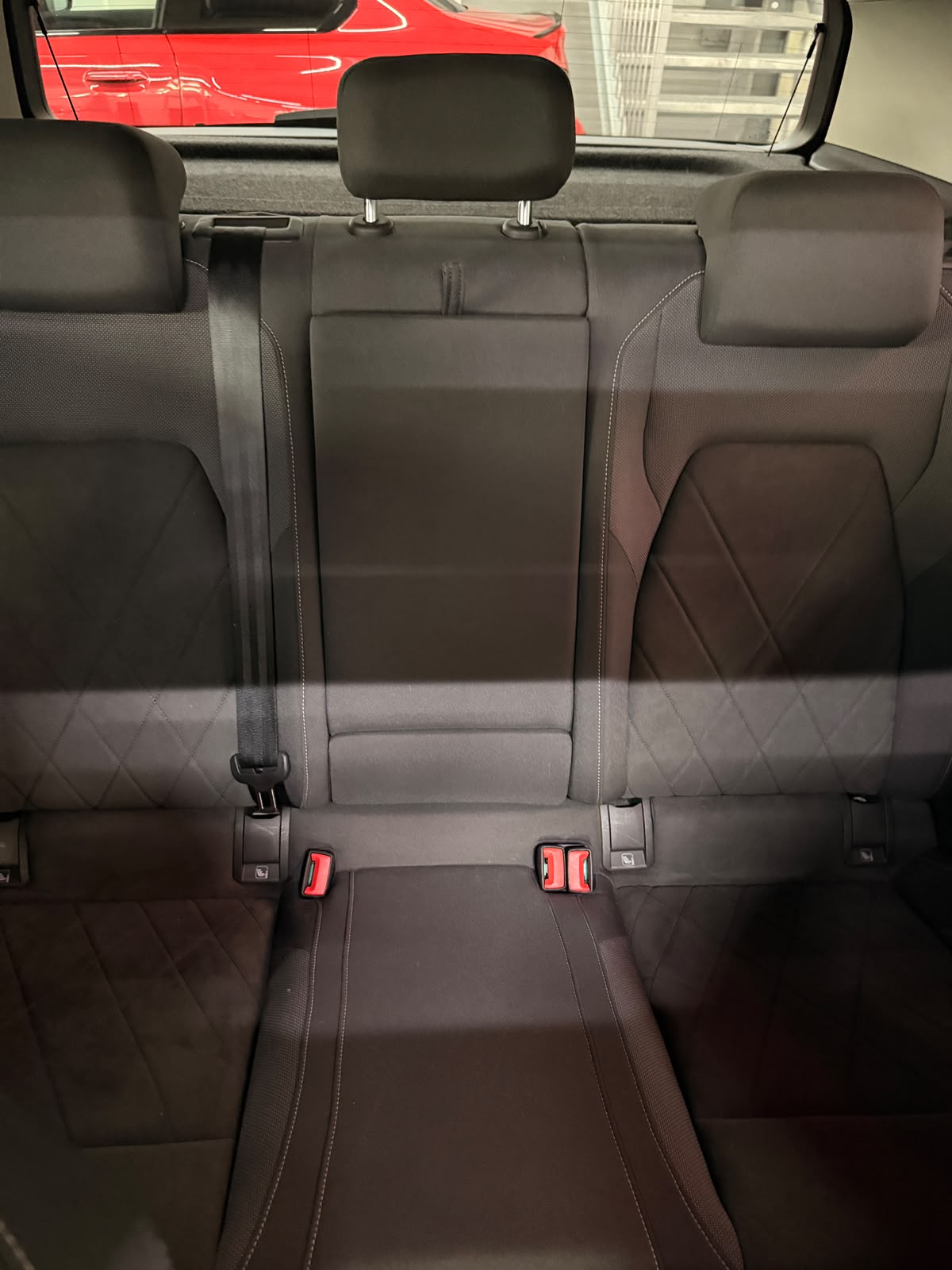 VW Golf 1.5 eTSI mHEV ACT R-Line DSG-image-27