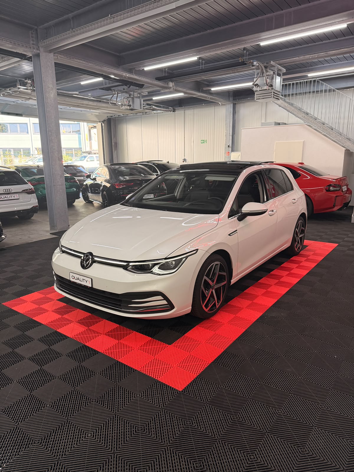 VW Golf 1.5 eTSI mHEV ACT R-Line DSG-image-3