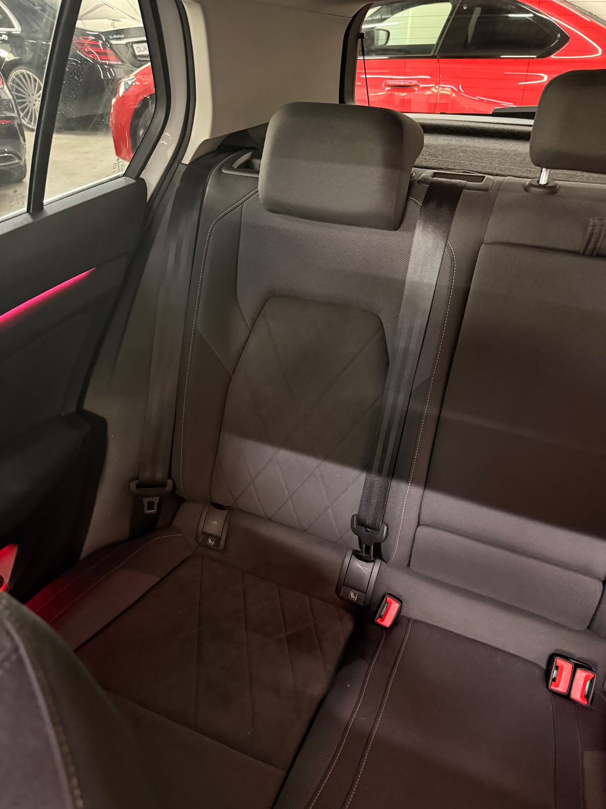 VW Golf 1.5 eTSI mHEV ACT R-Line DSG-image-28