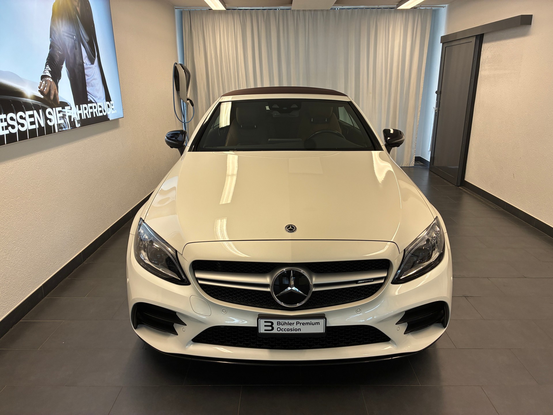 MERCEDES-BENZ C 43 AMG 4matic Cabriolet-image-2