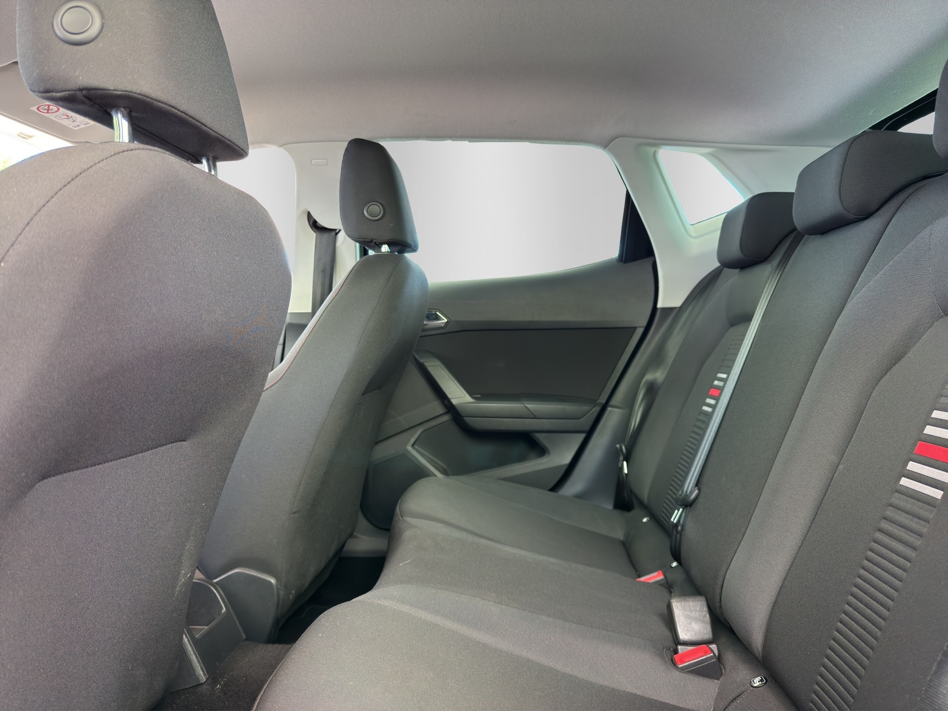 SEAT Ibiza 1.0 EcoTSI DSG FR-image-14