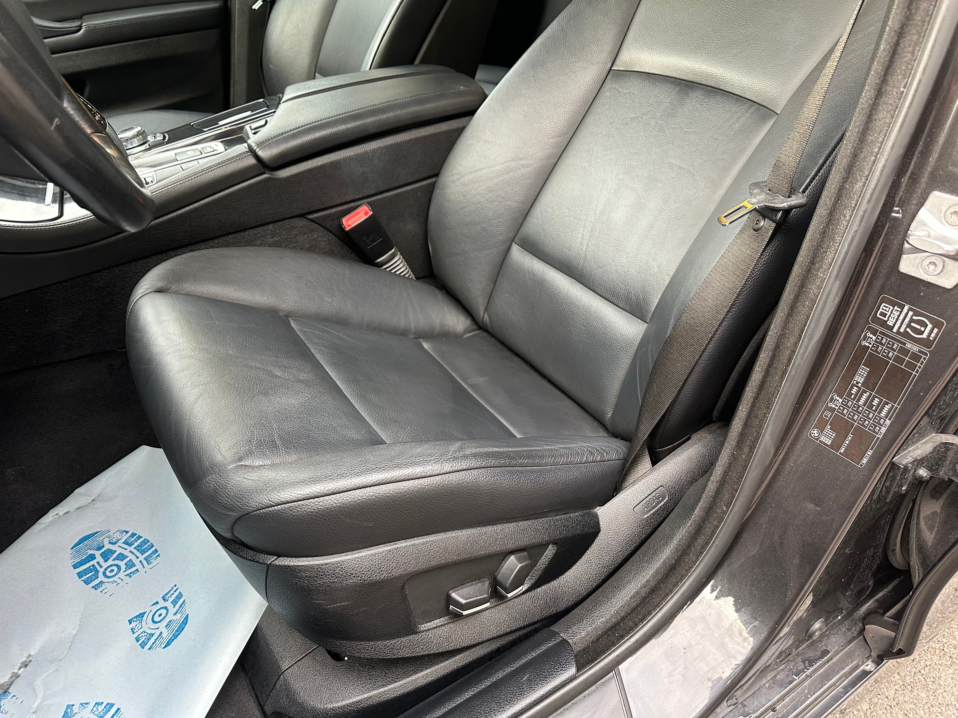BMW 520d Touring Steptronic-image-8