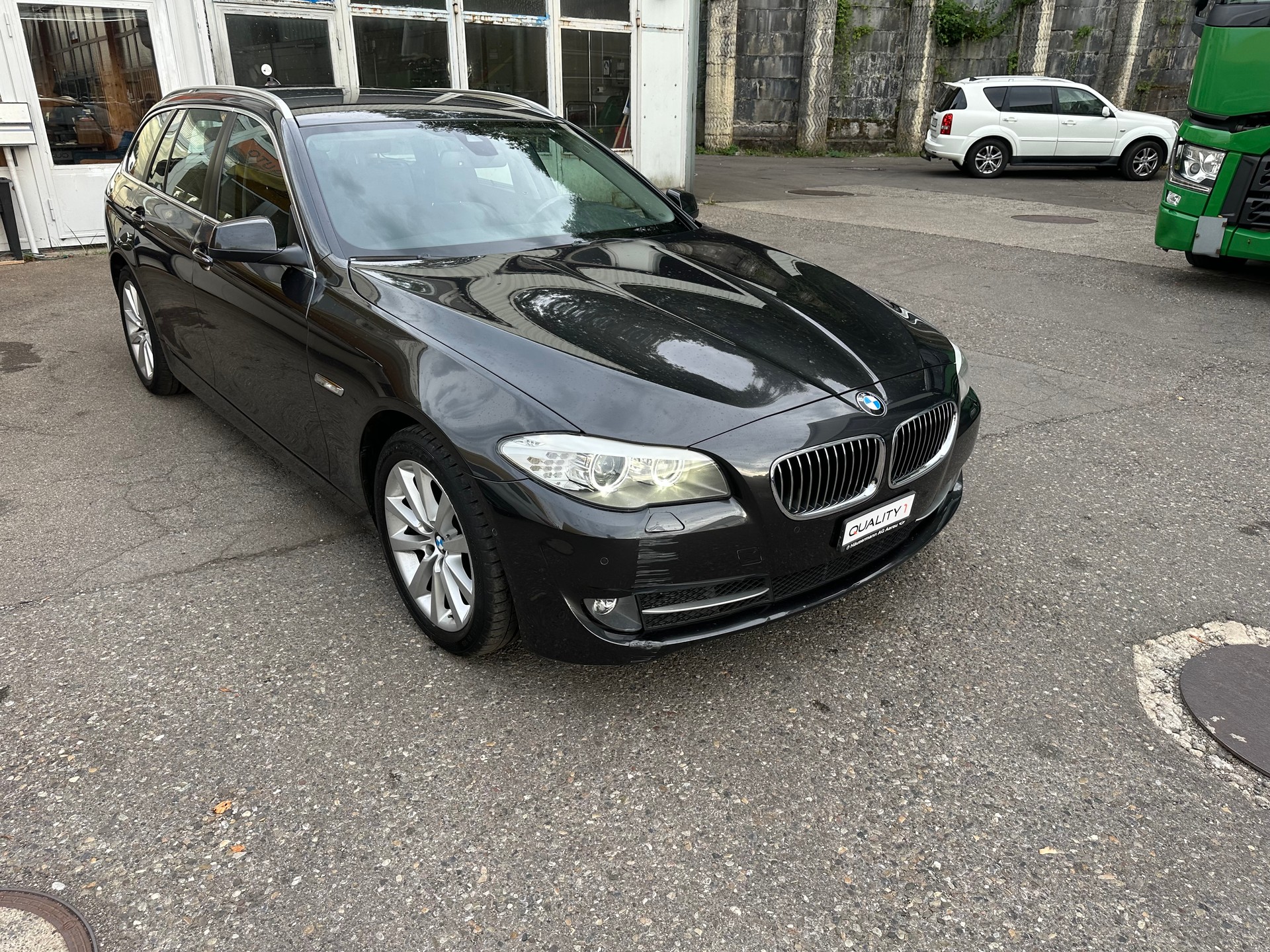 BMW 520d Touring Steptronic-image-2