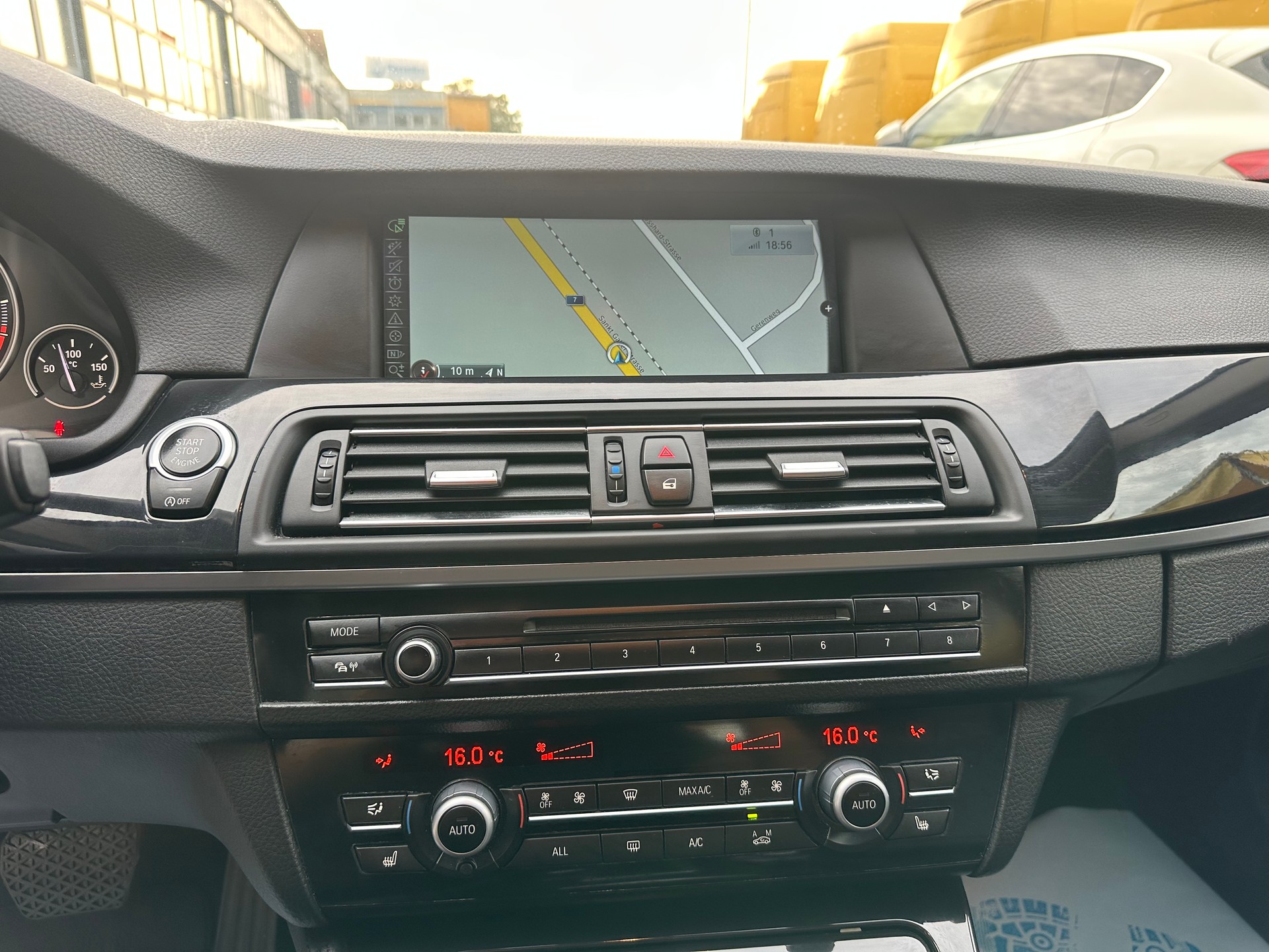 BMW 520d Touring Steptronic-image-10
